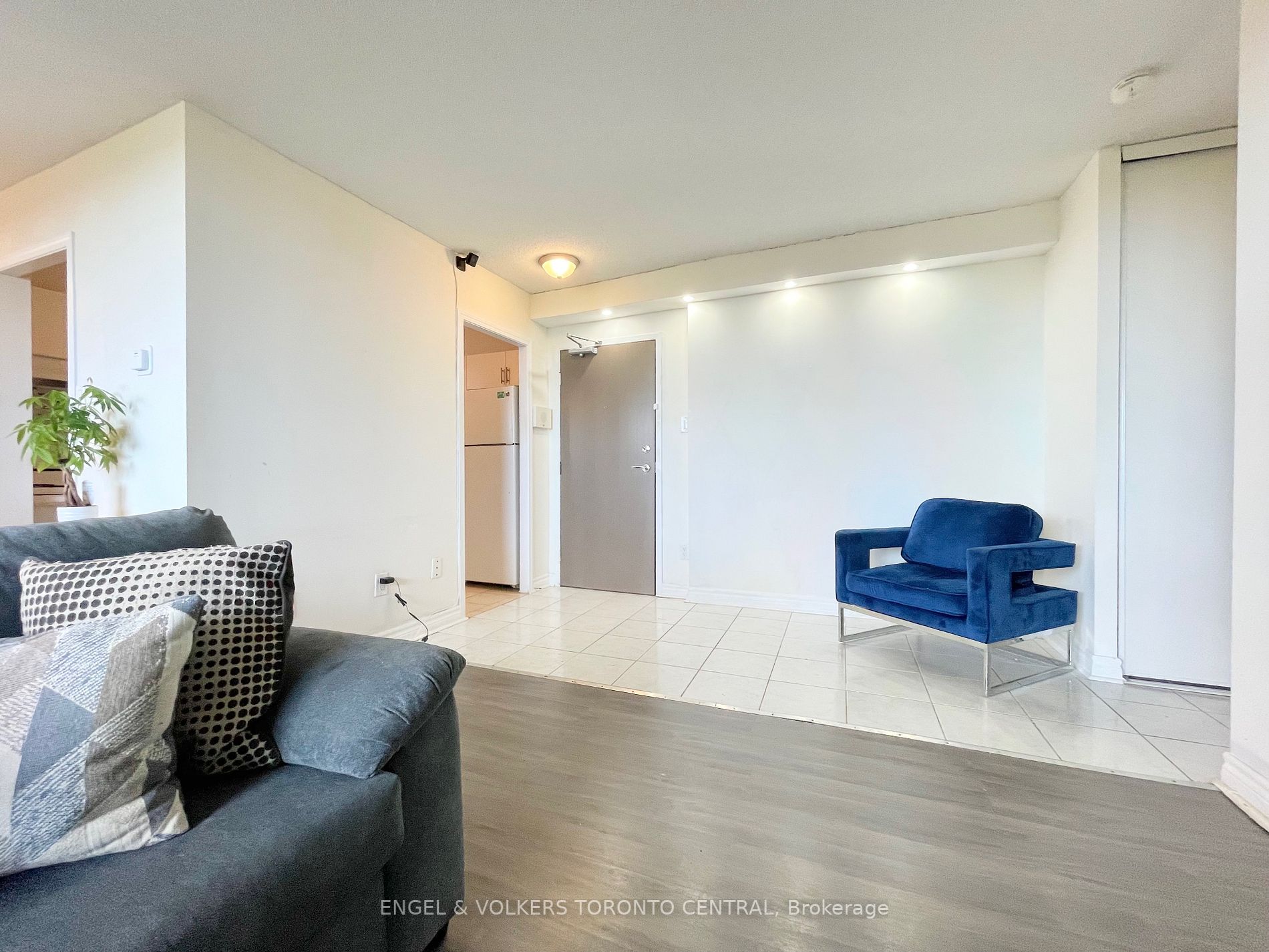 3390 Weston Road, #1003