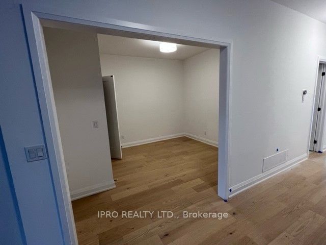 171 Mountainview Road N, #8