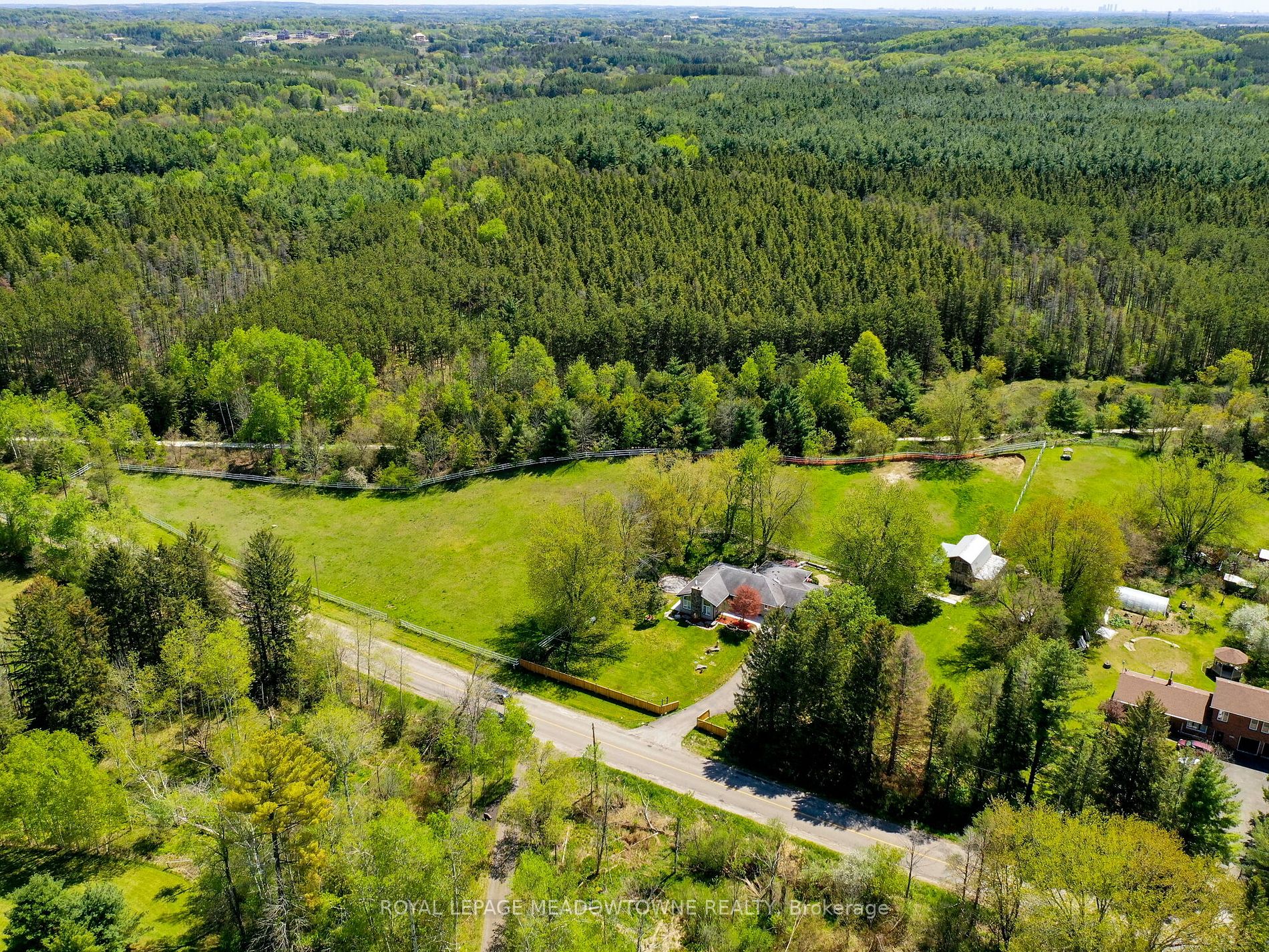 8283 Patterson Side Road