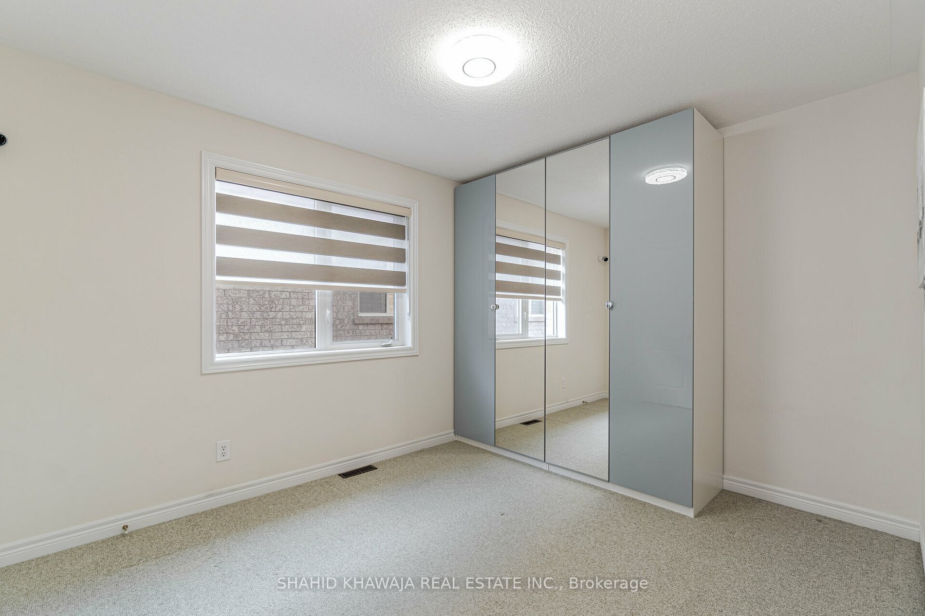3392 Erin Centre Blvd