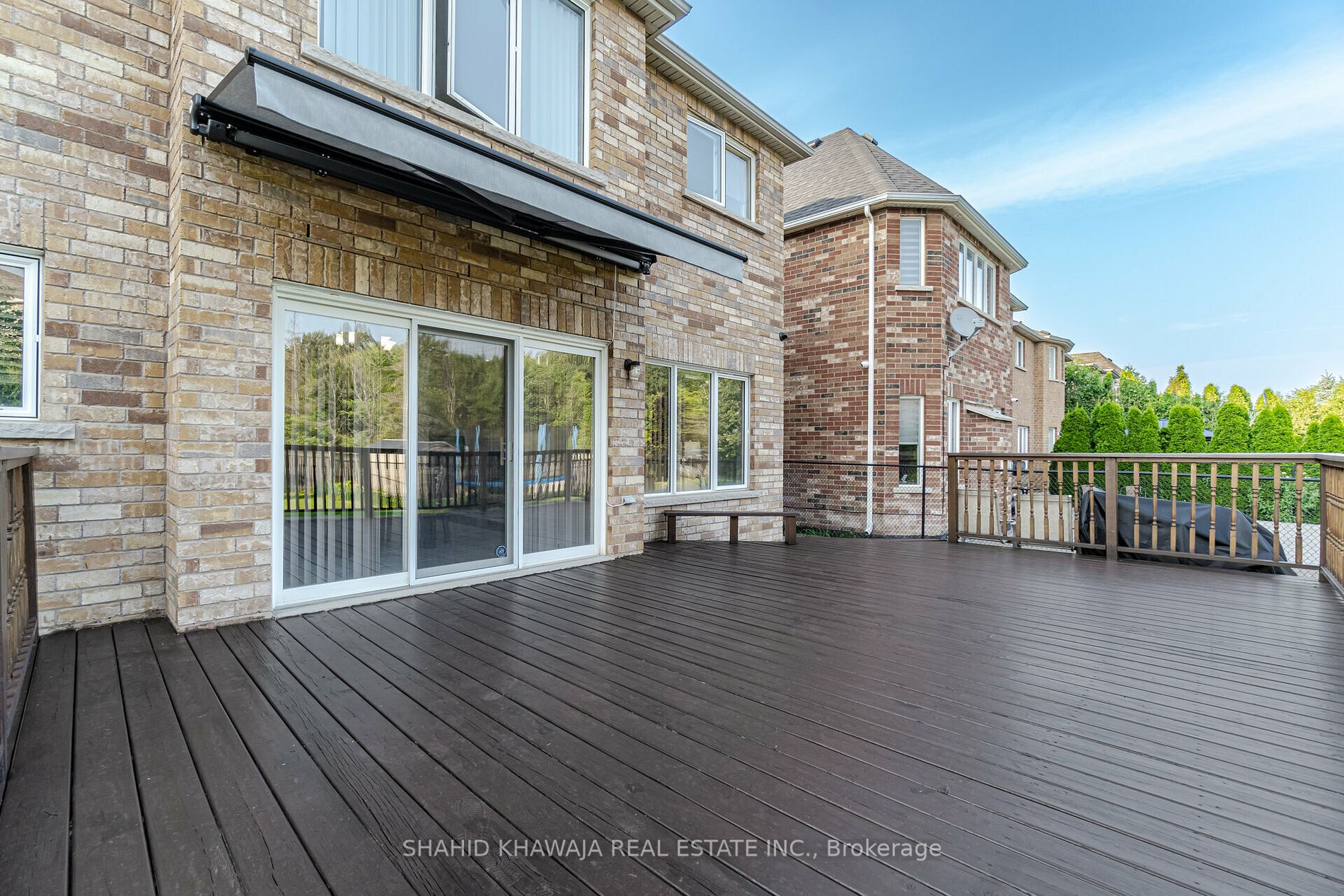3392 Erin Centre Blvd