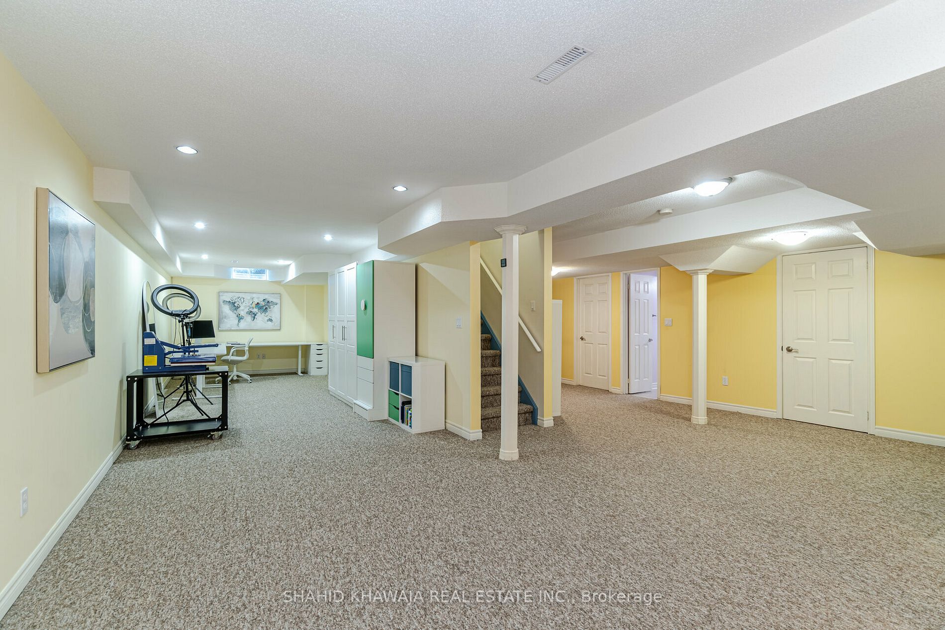 3392 Erin Centre Blvd