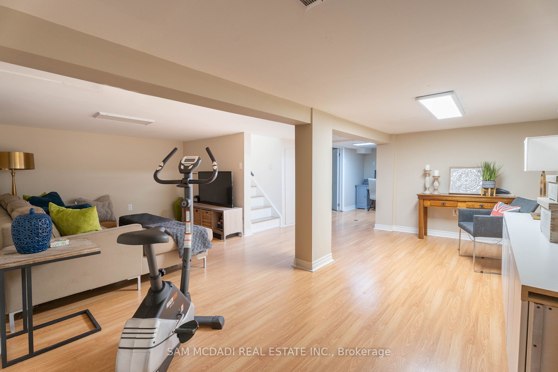 12 Wesley Ave