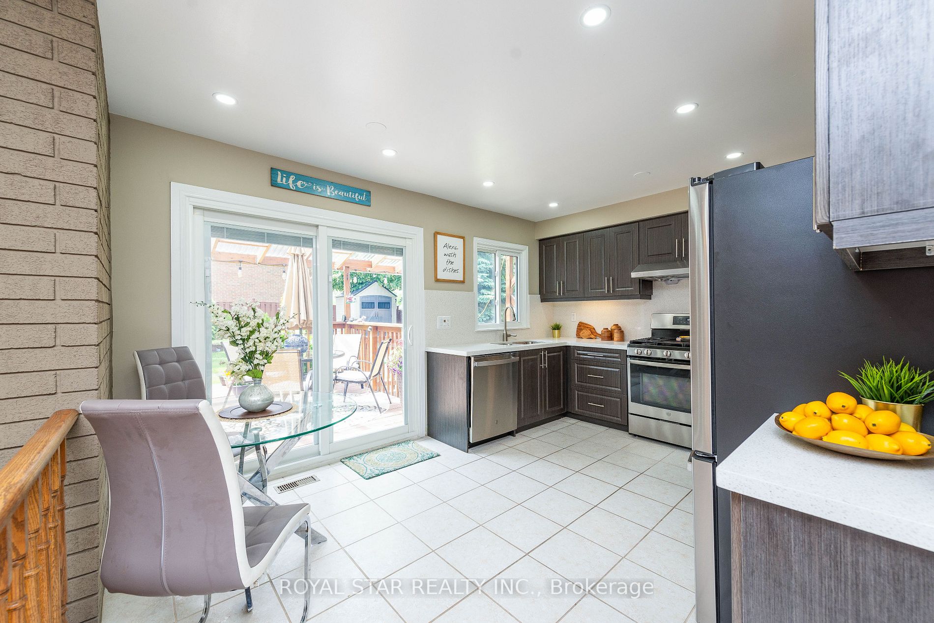 1 Nimrod Crescent