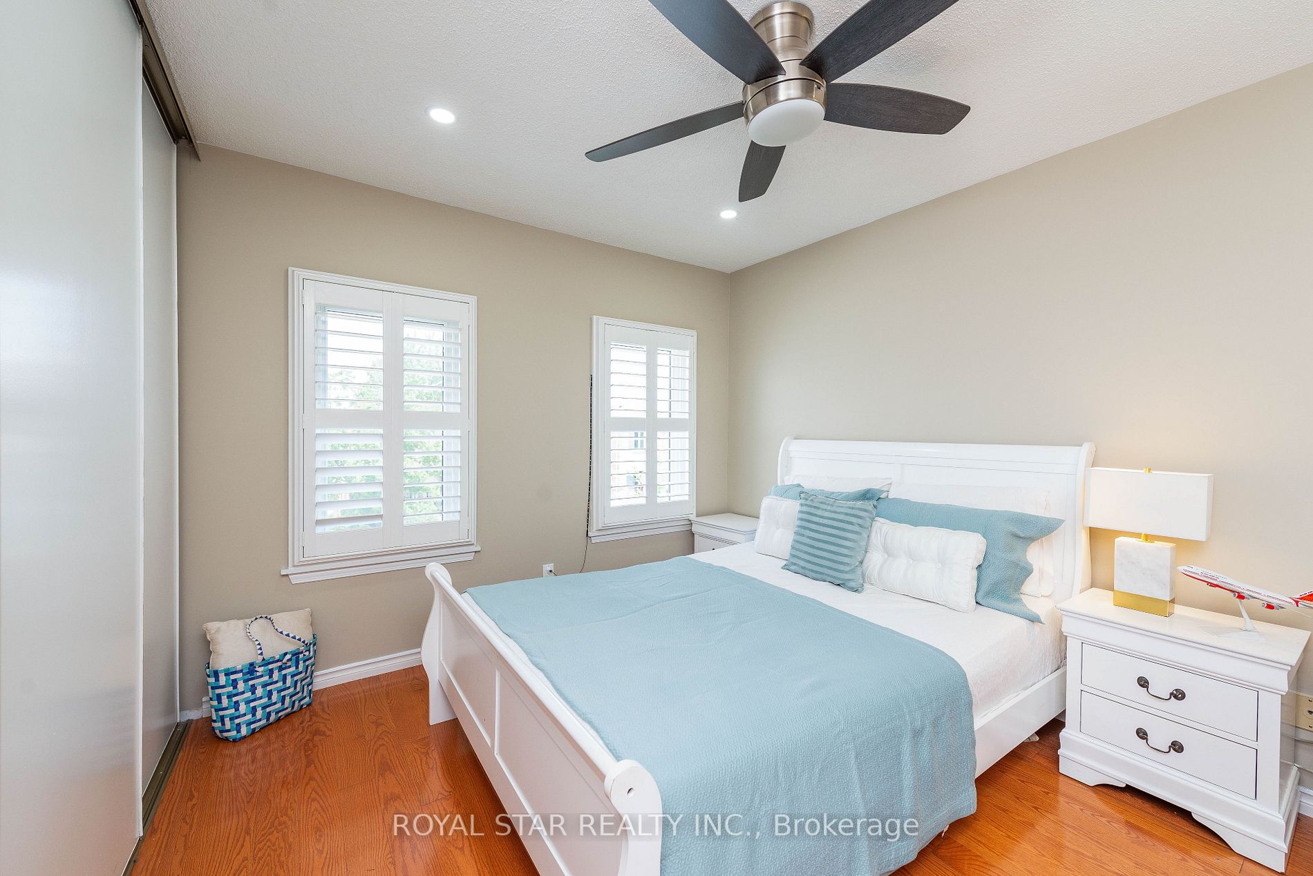 1 Nimrod Crescent