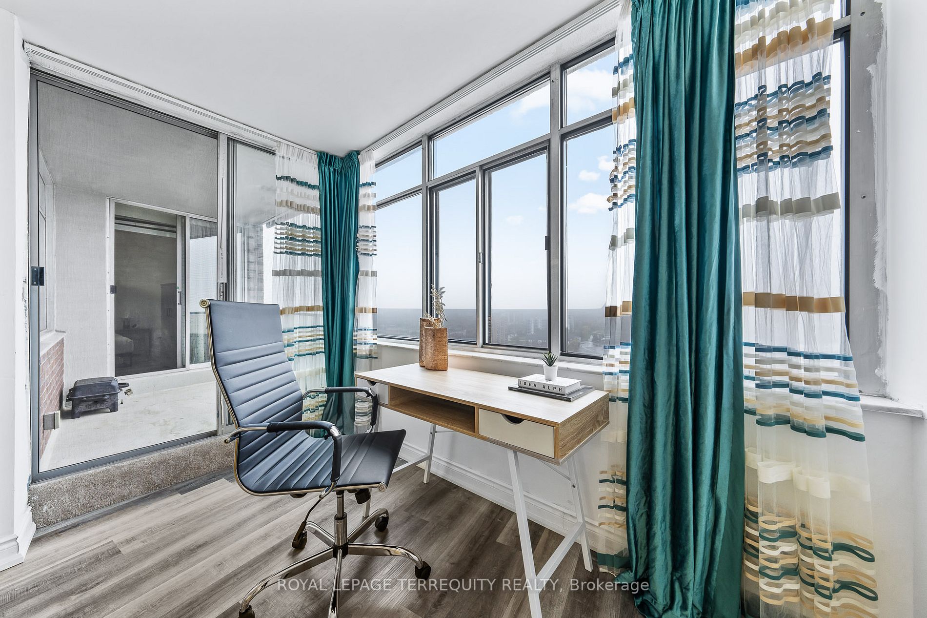 3100 Kirwin Ave, #2103