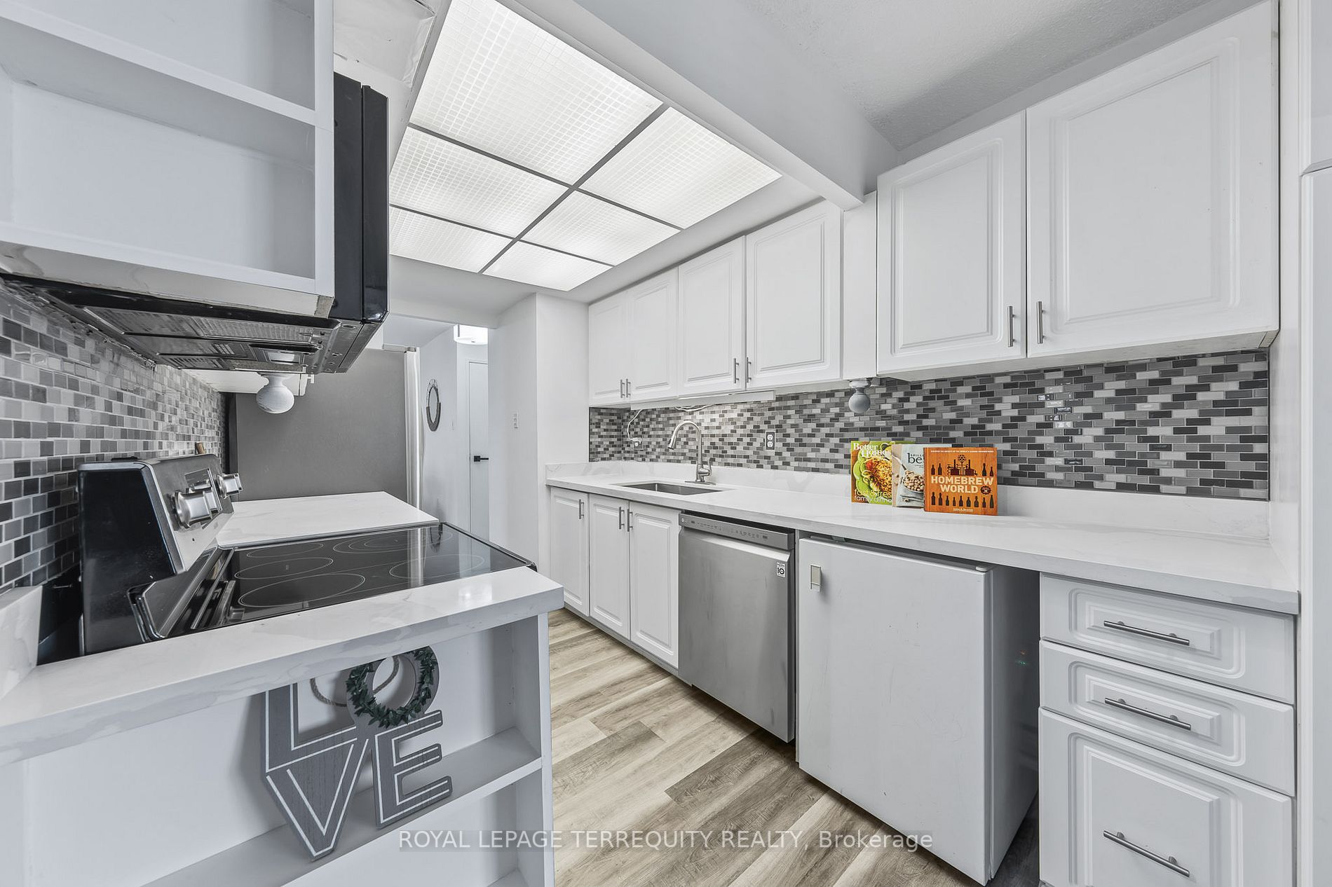 3100 Kirwin Ave, #2103