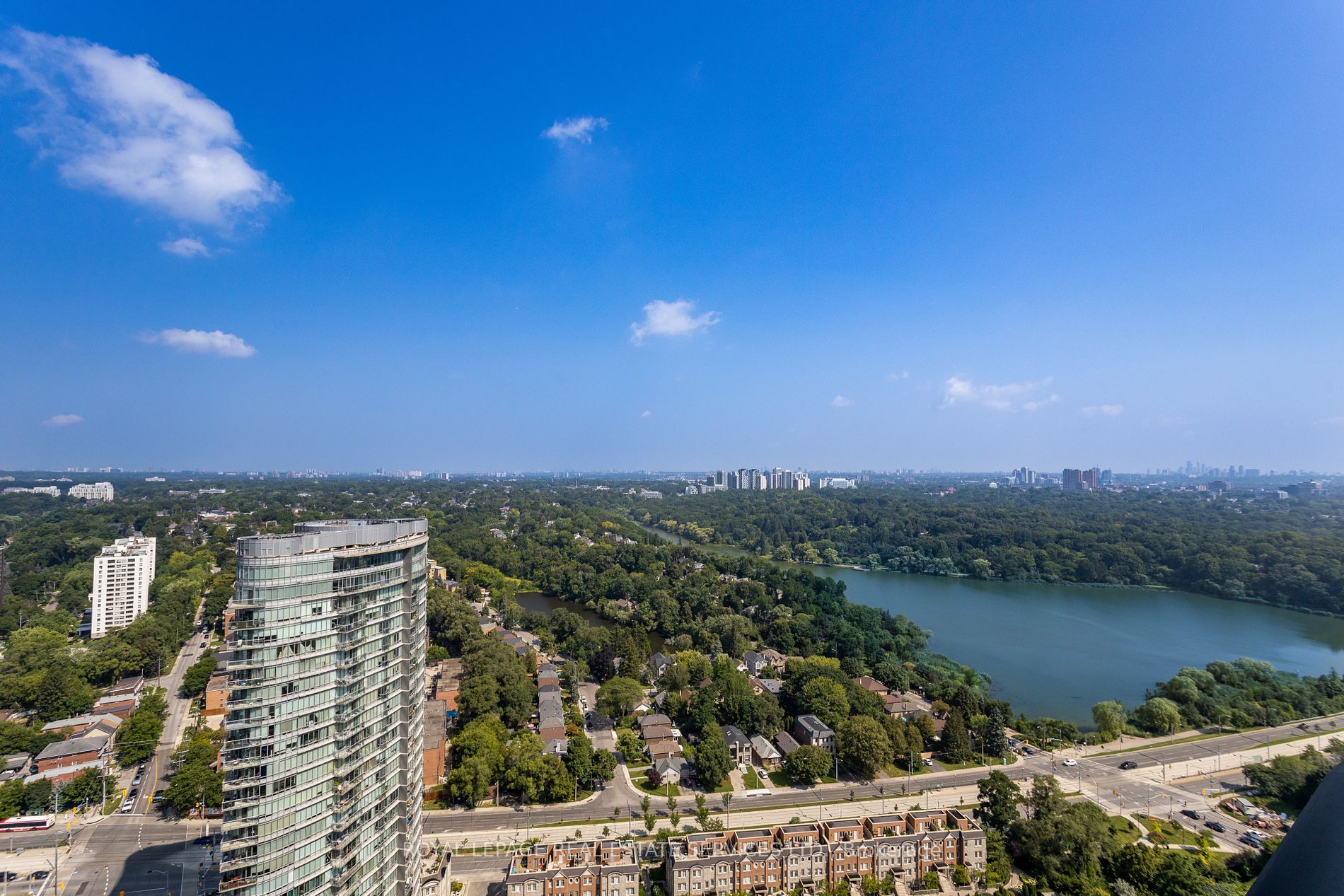 1928 Lake Shore Blvd W, #3915