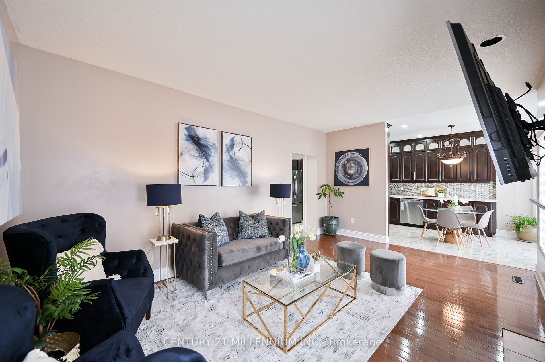 7 HOMEVIEW Road