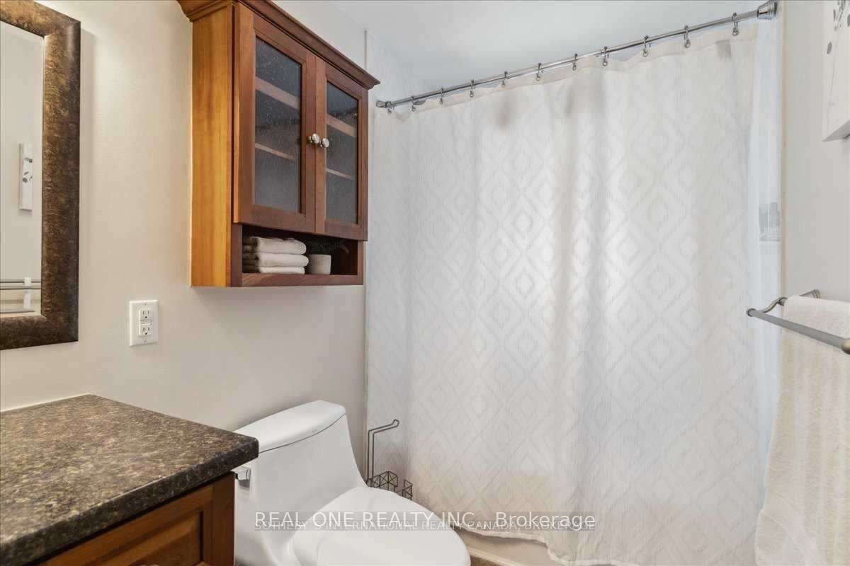 346 Trafalgar Crt
