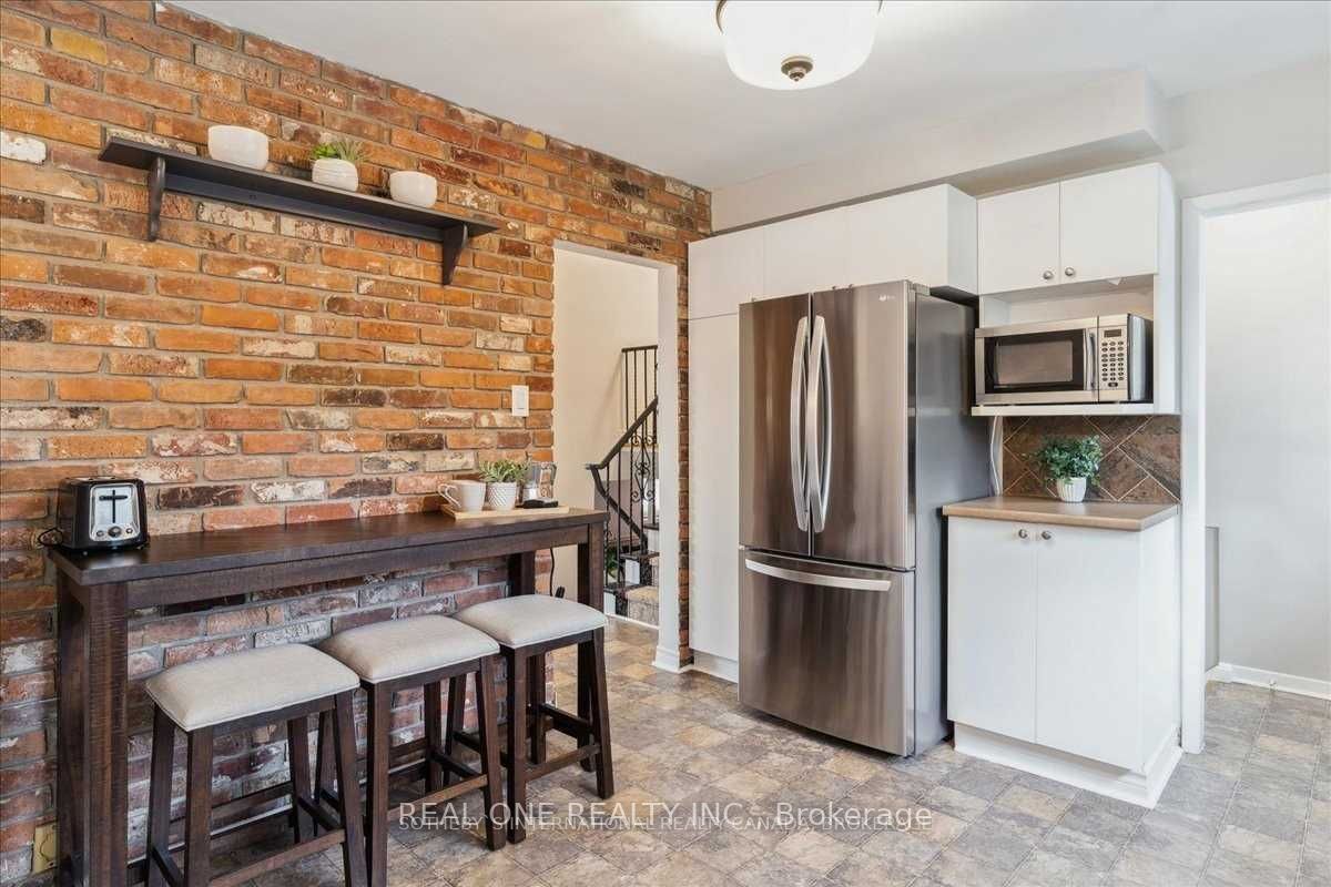 346 Trafalgar Crt