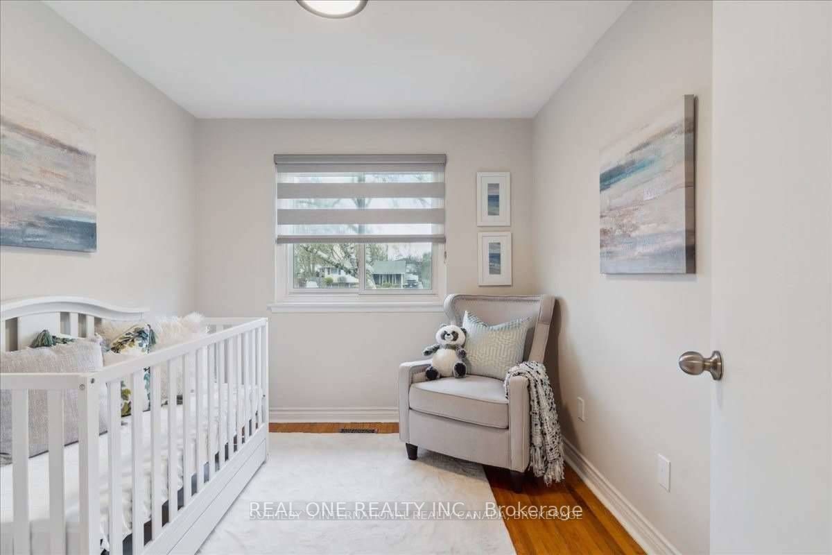 346 Trafalgar Crt