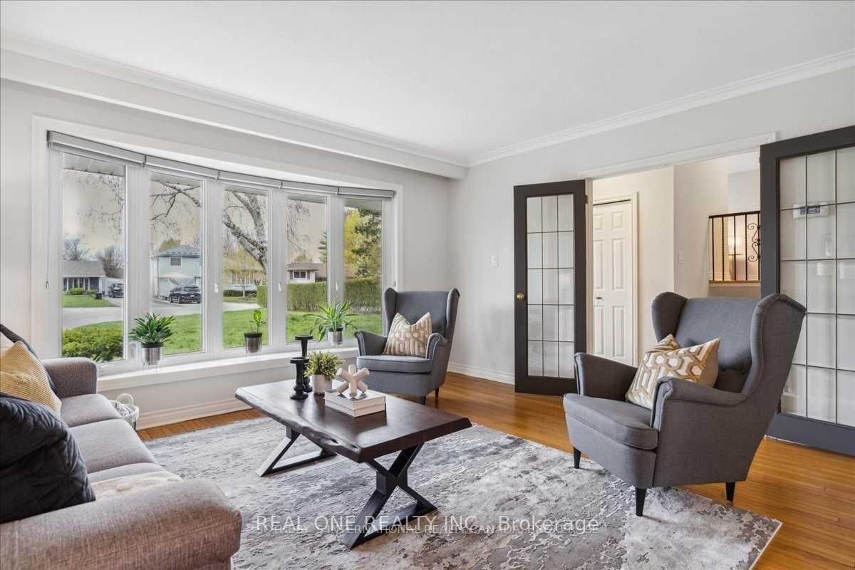 346 Trafalgar Crt