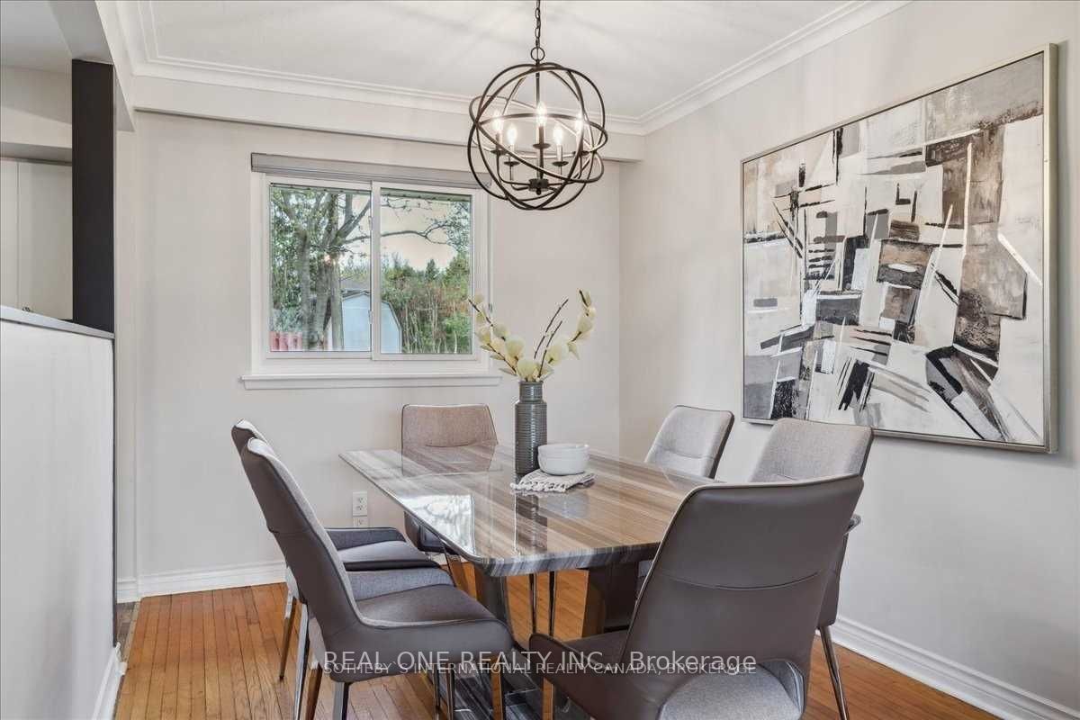 346 Trafalgar Crt