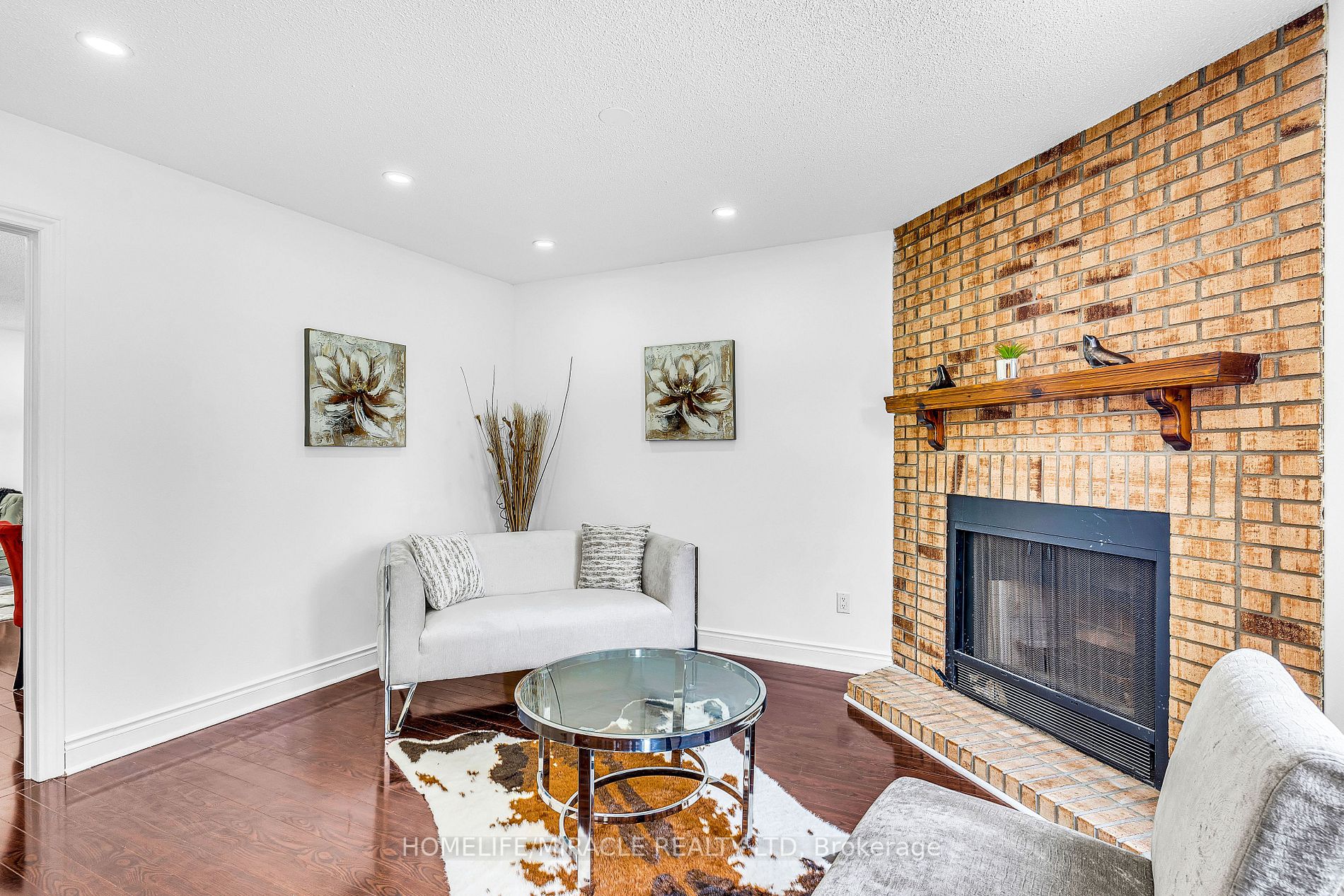 87 Sandmere Ave