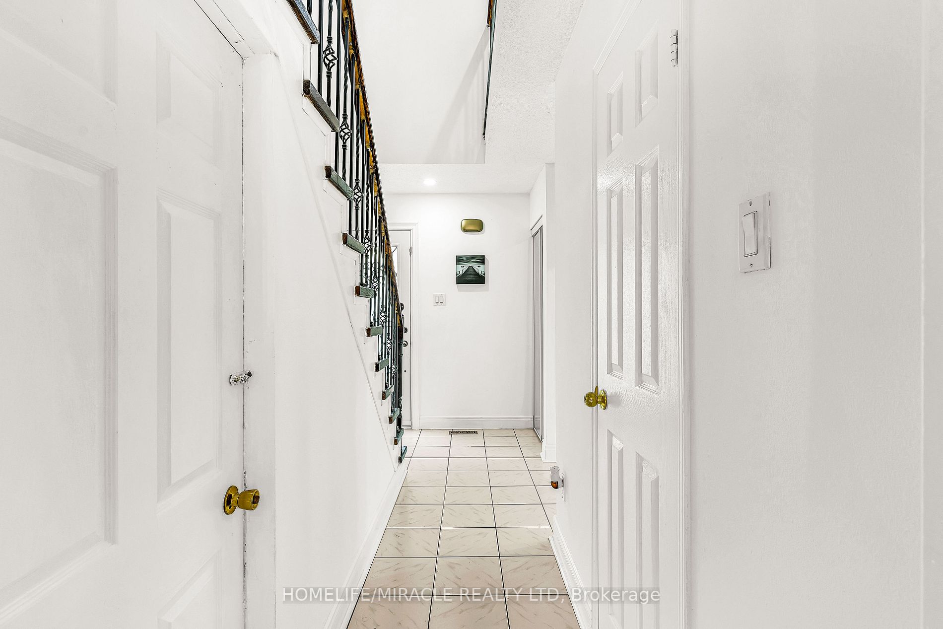 87 Sandmere Ave