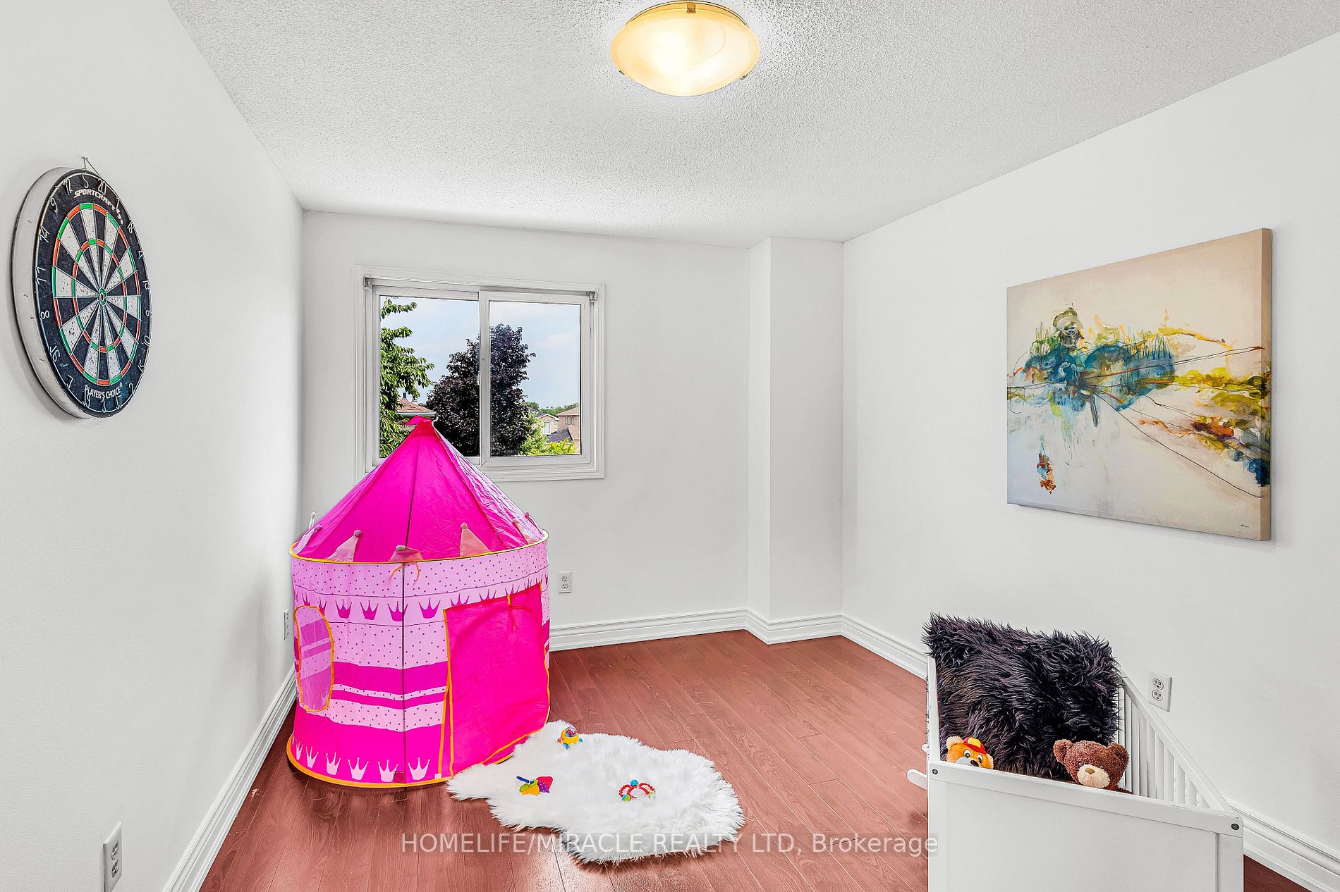 87 Sandmere Ave