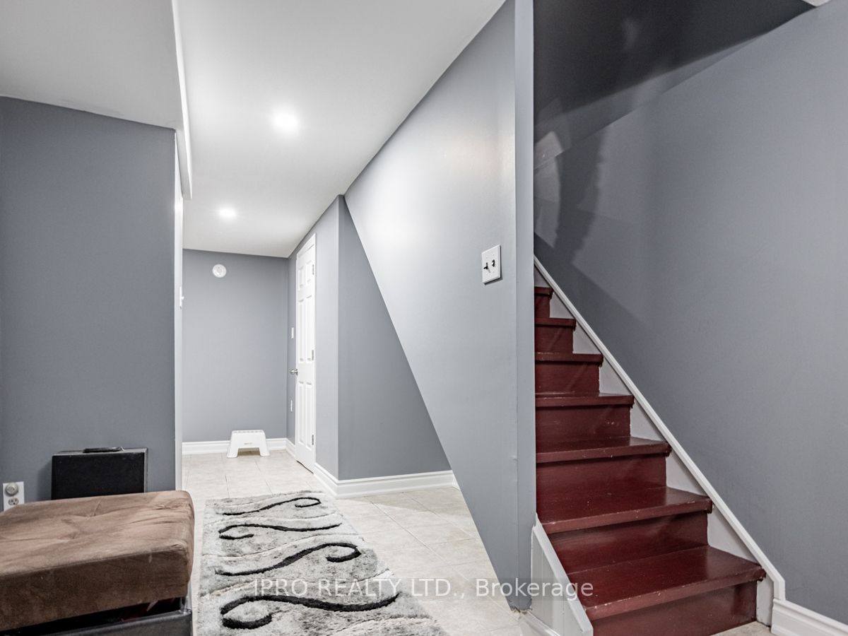 215 Mississauga Valley Blvd, #91