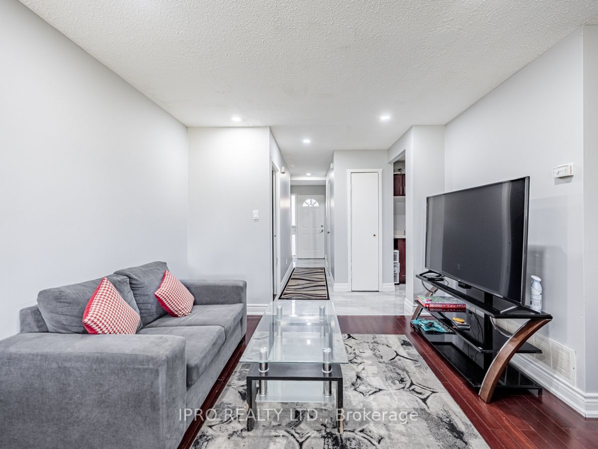 215 Mississauga Valley Blvd, #91