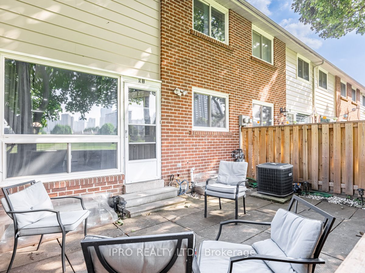 215 Mississauga Valley Blvd, #91