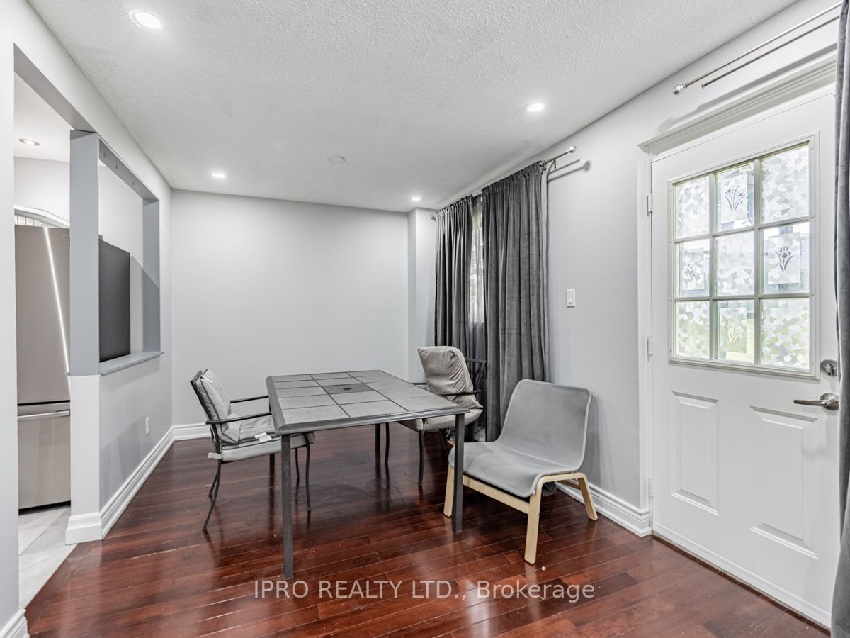 215 Mississauga Valley Blvd, #91