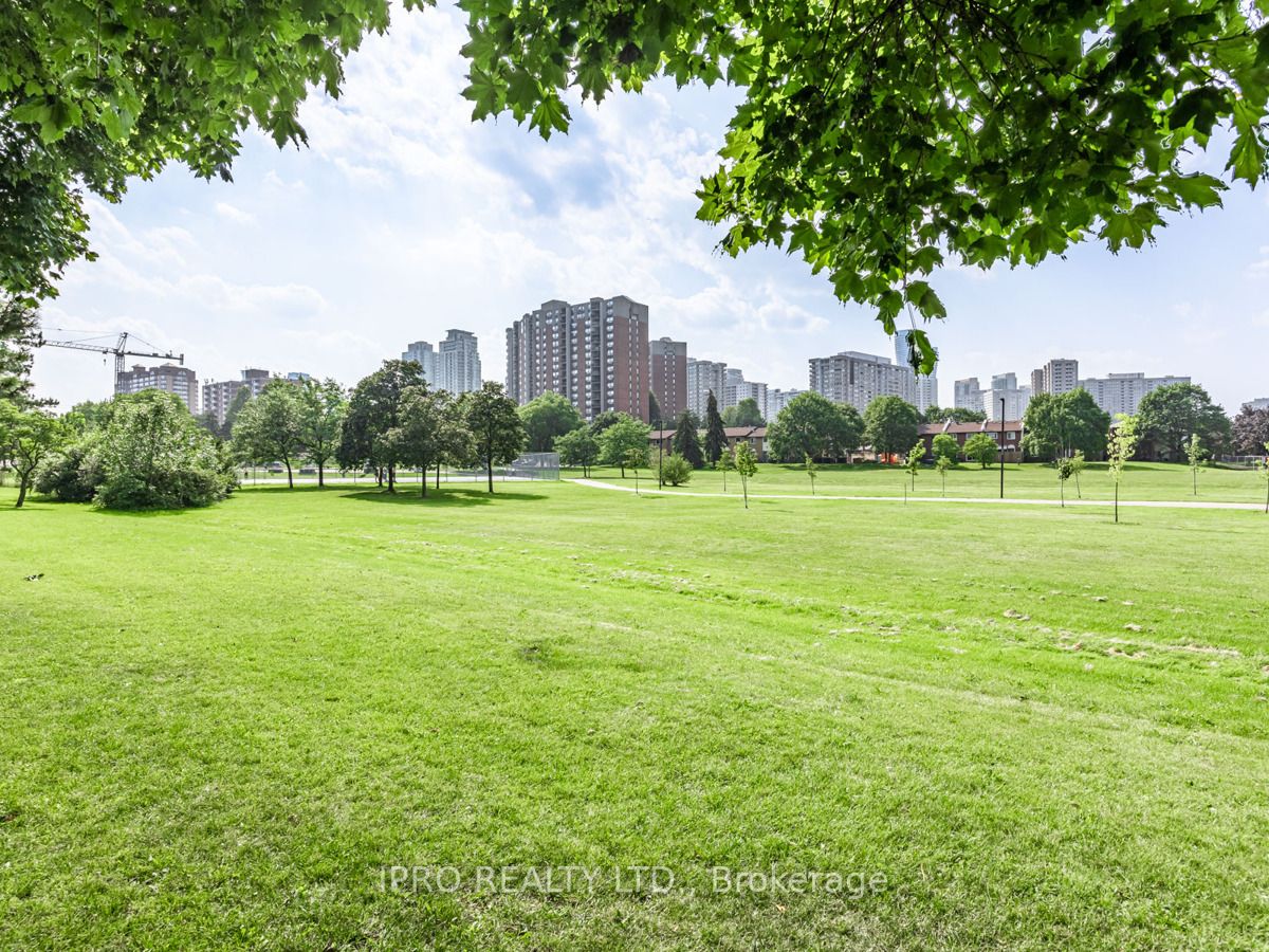 215 Mississauga Valley Blvd, #91