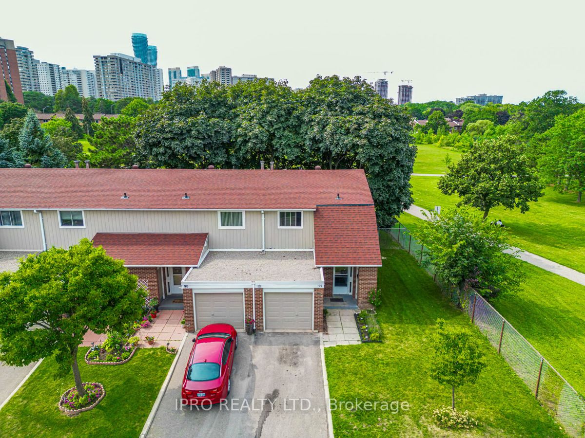 215 Mississauga Valley Blvd, #91
