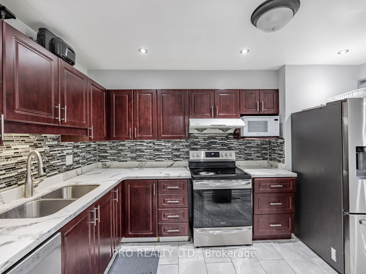 215 Mississauga Valley Blvd, #91