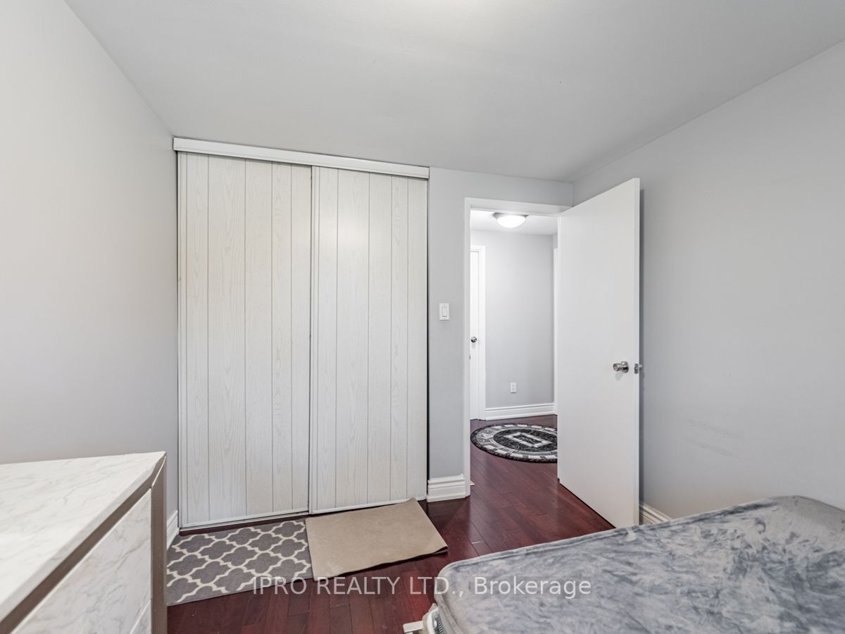 215 Mississauga Valley Blvd, #91