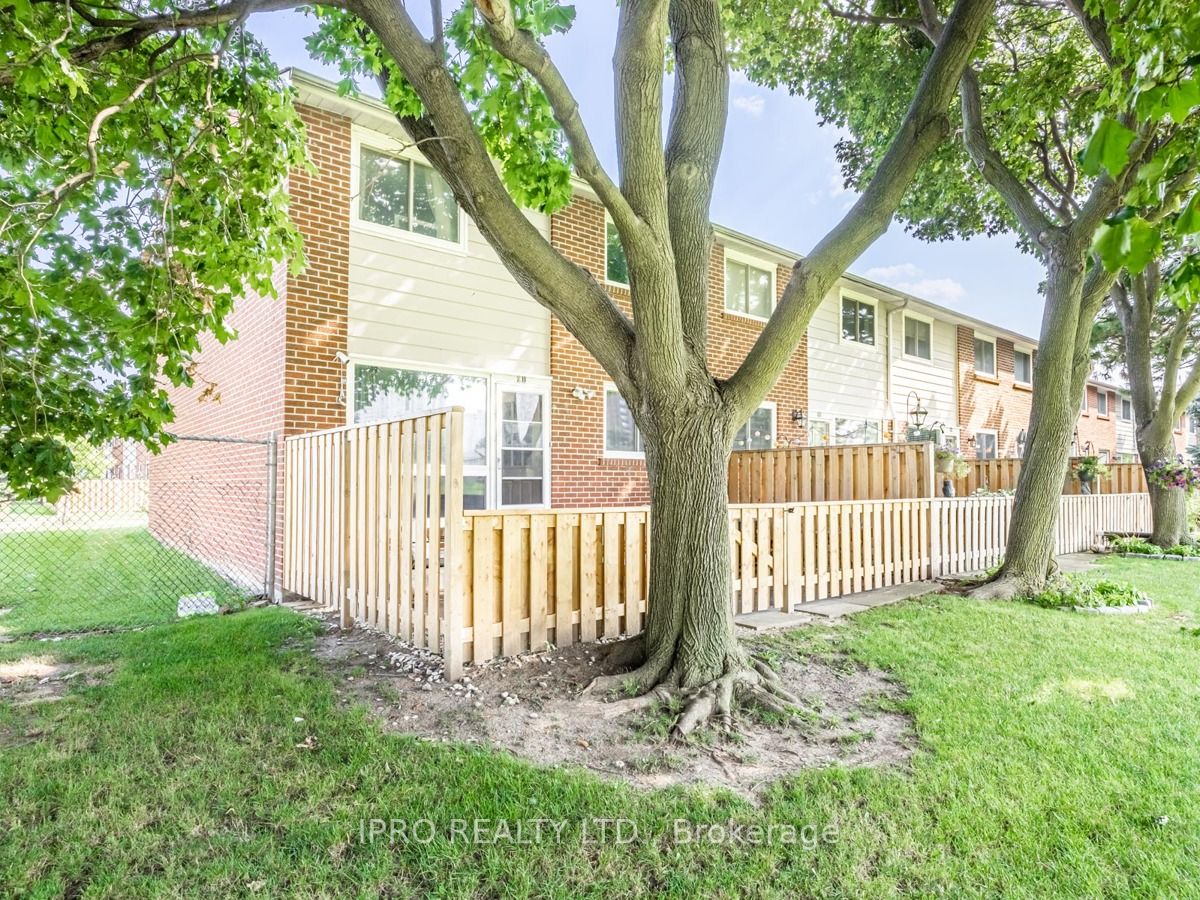 215 Mississauga Valley Blvd, #91