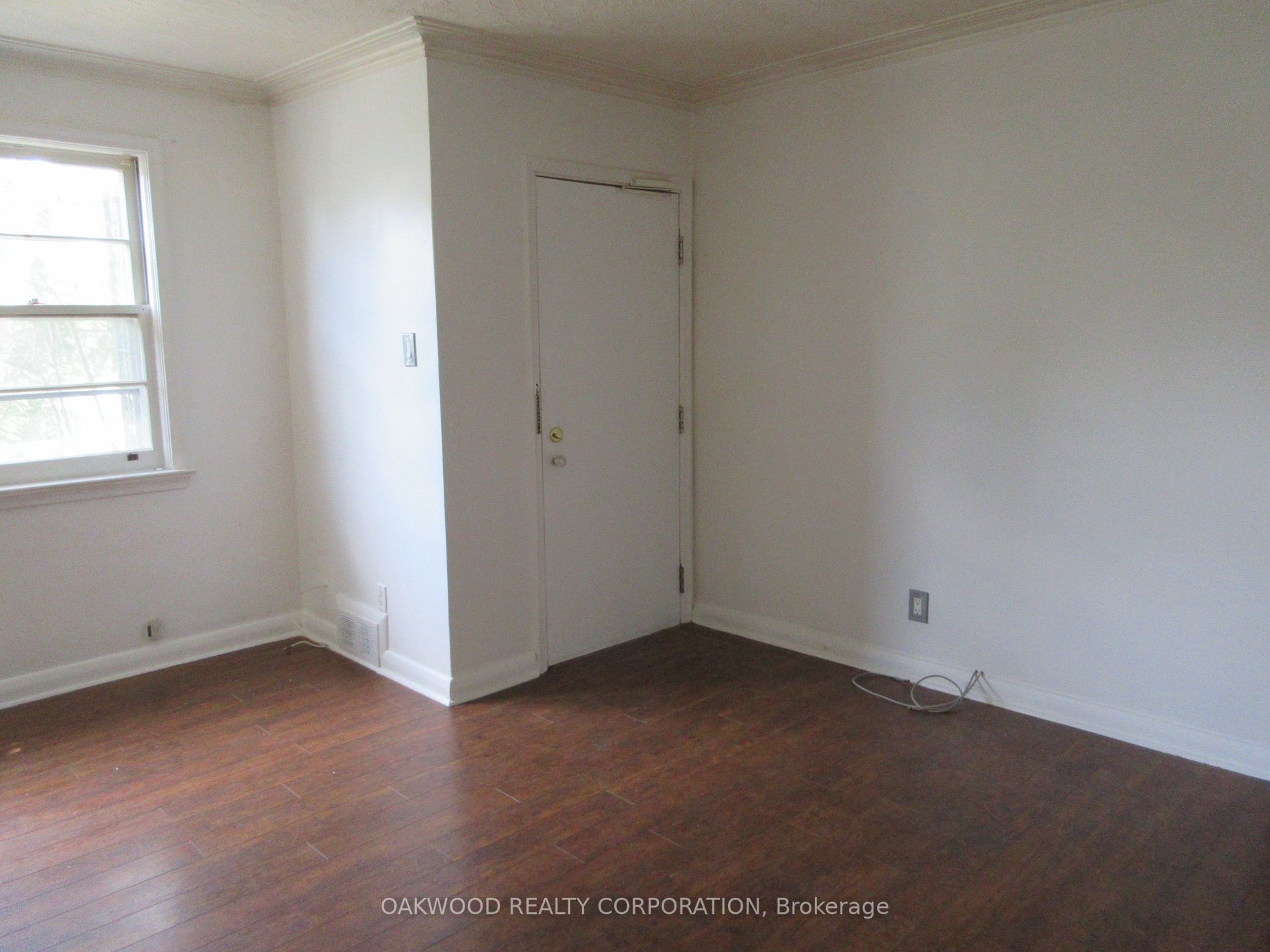 10 Joseph St