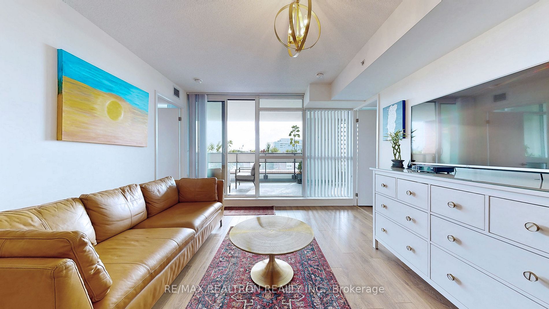 3091 Dufferin St, #527