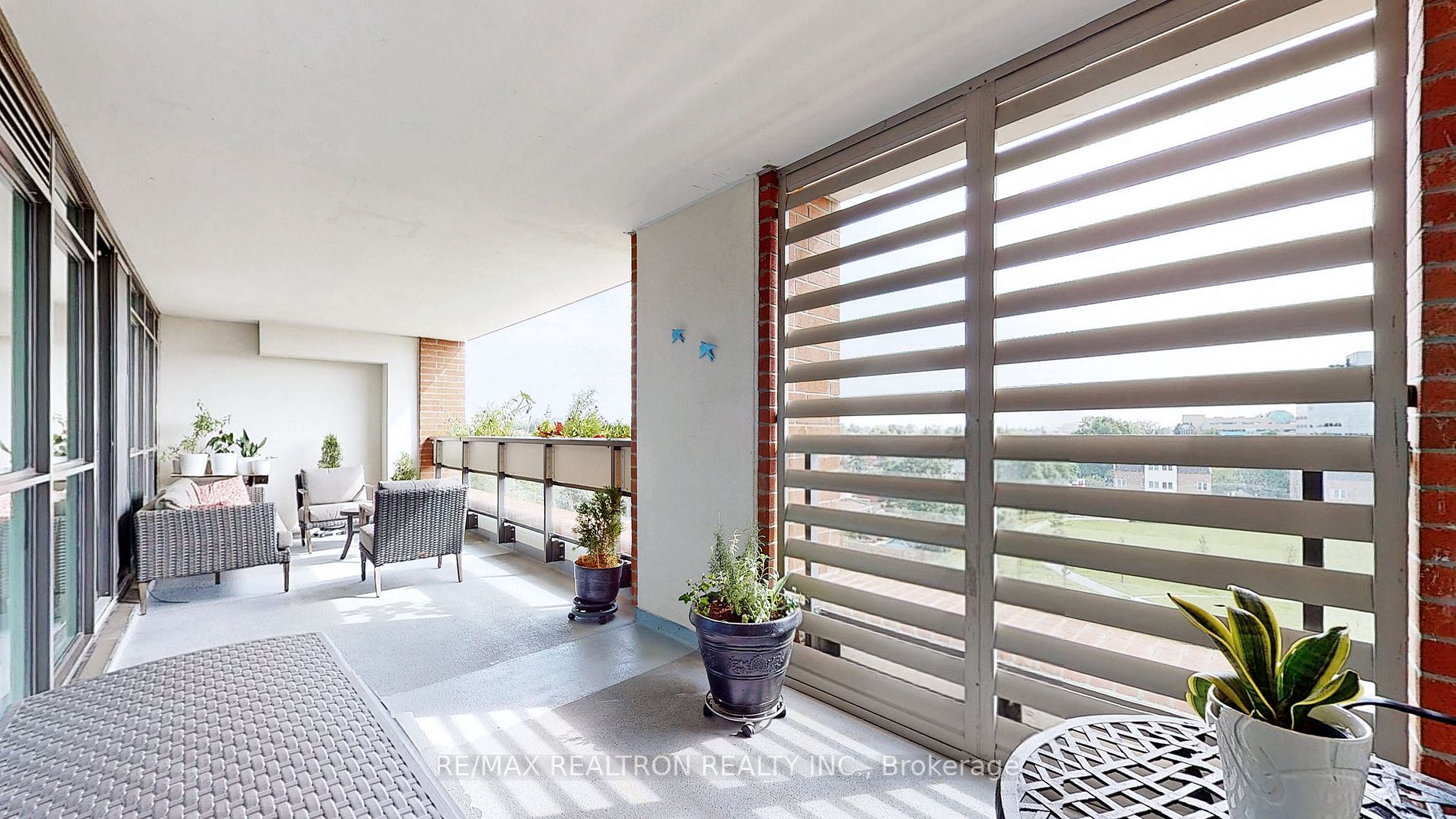 3091 Dufferin St, #527
