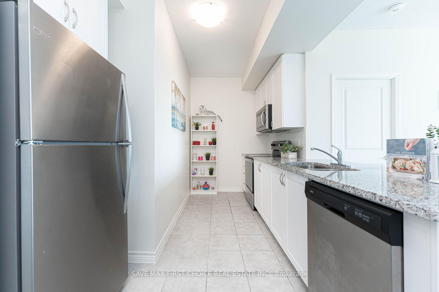 349 Rathburn Rd W, #1101