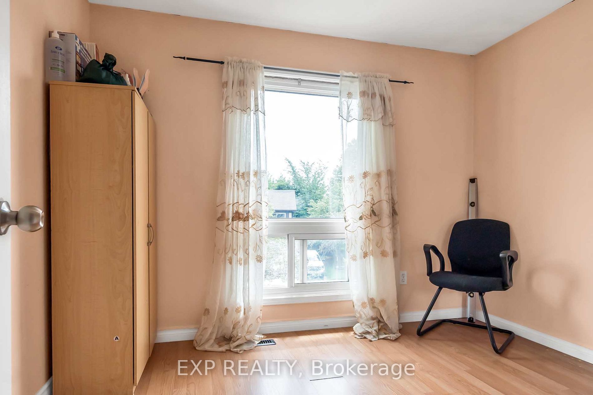 5 Charters Rd