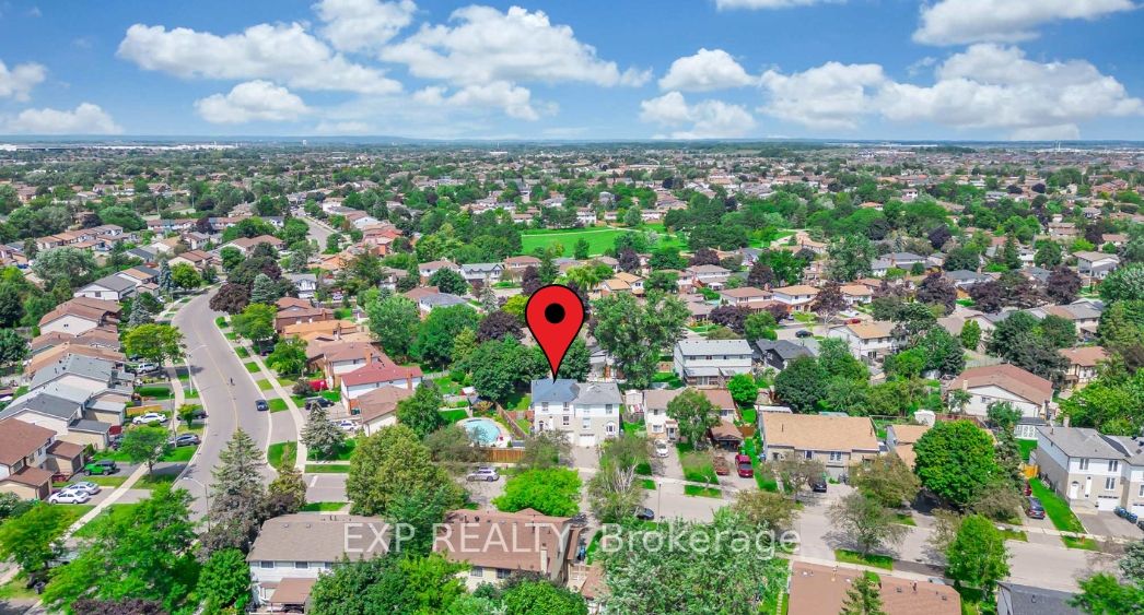 5 Charters Rd