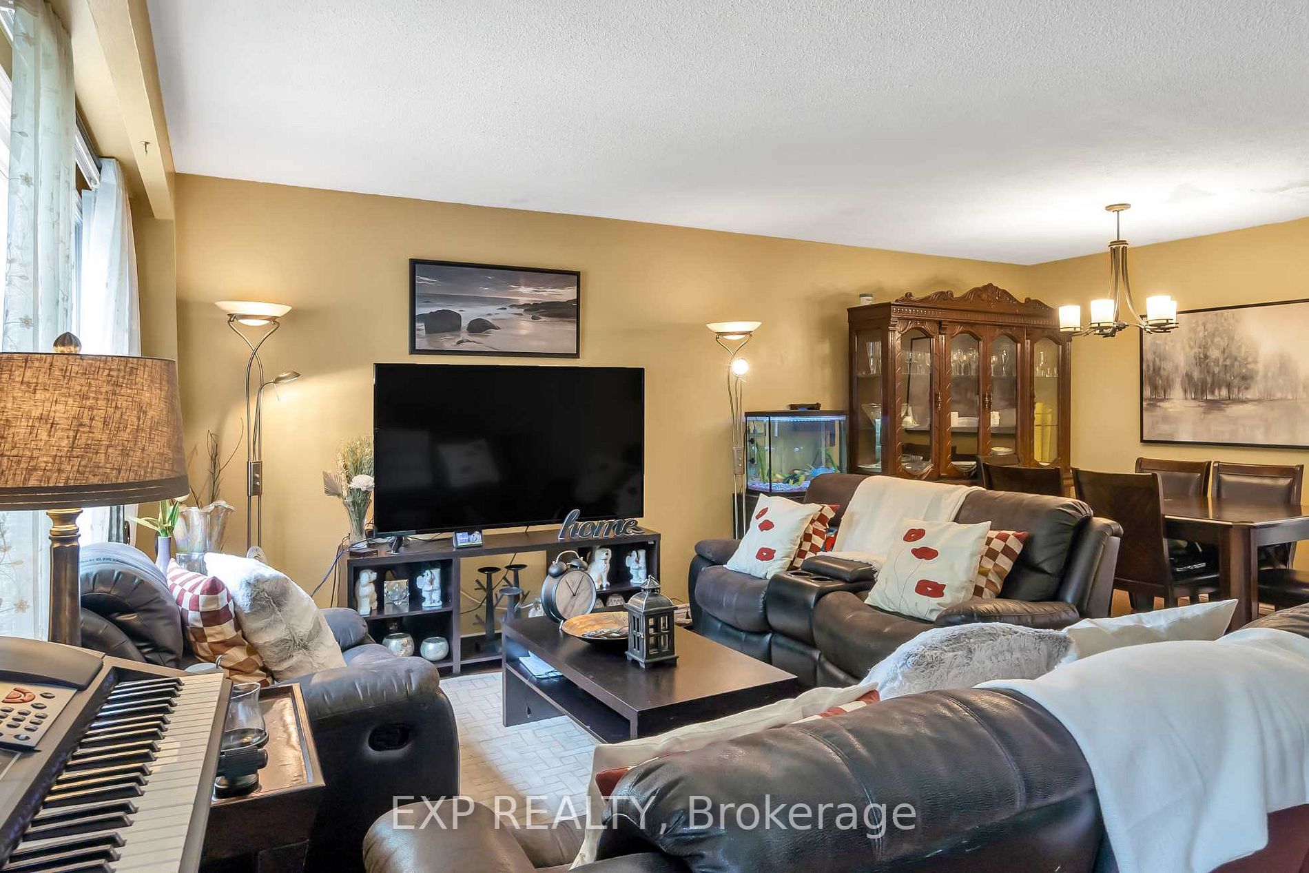5 Charters Rd