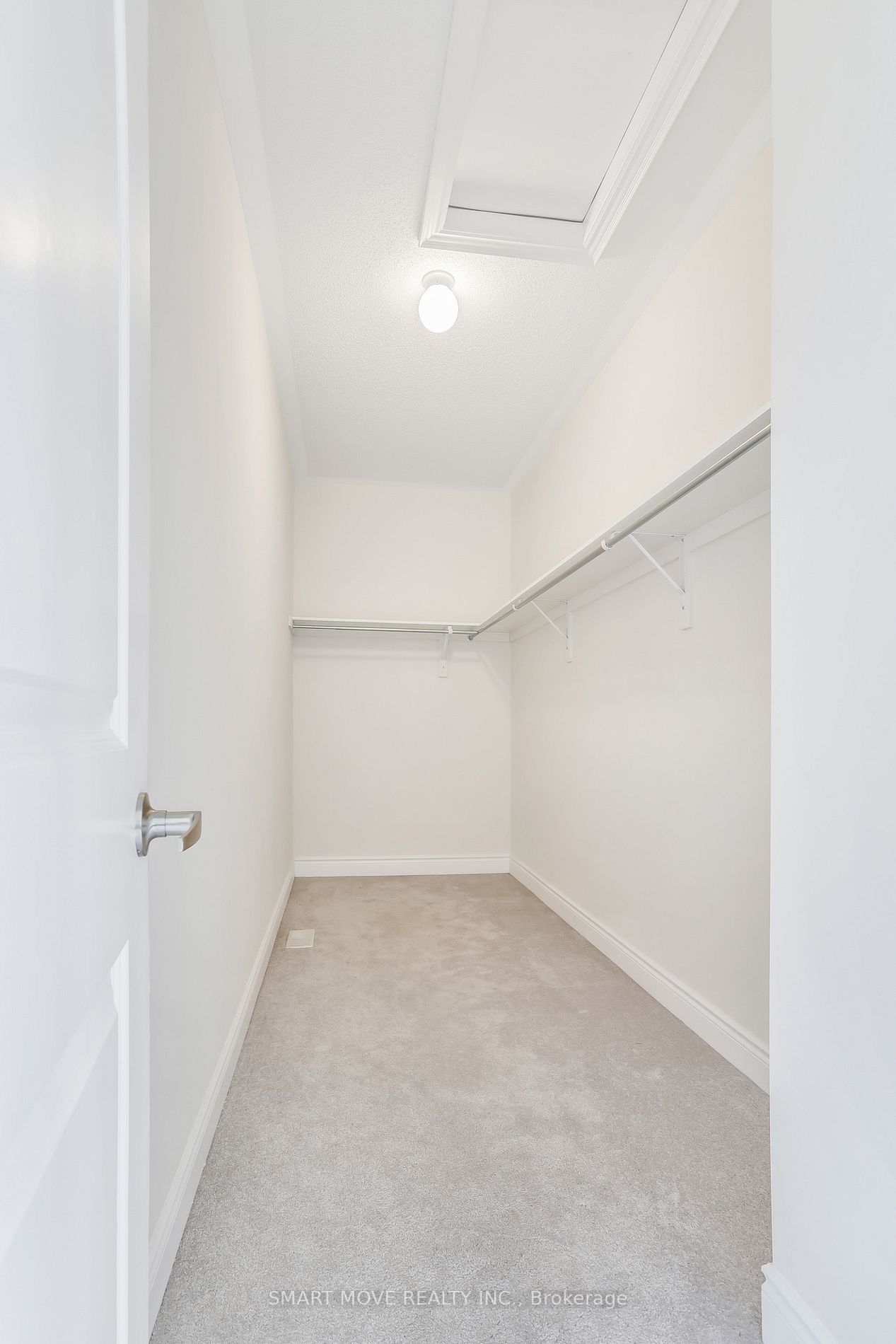 1163 Queens Plate Rd