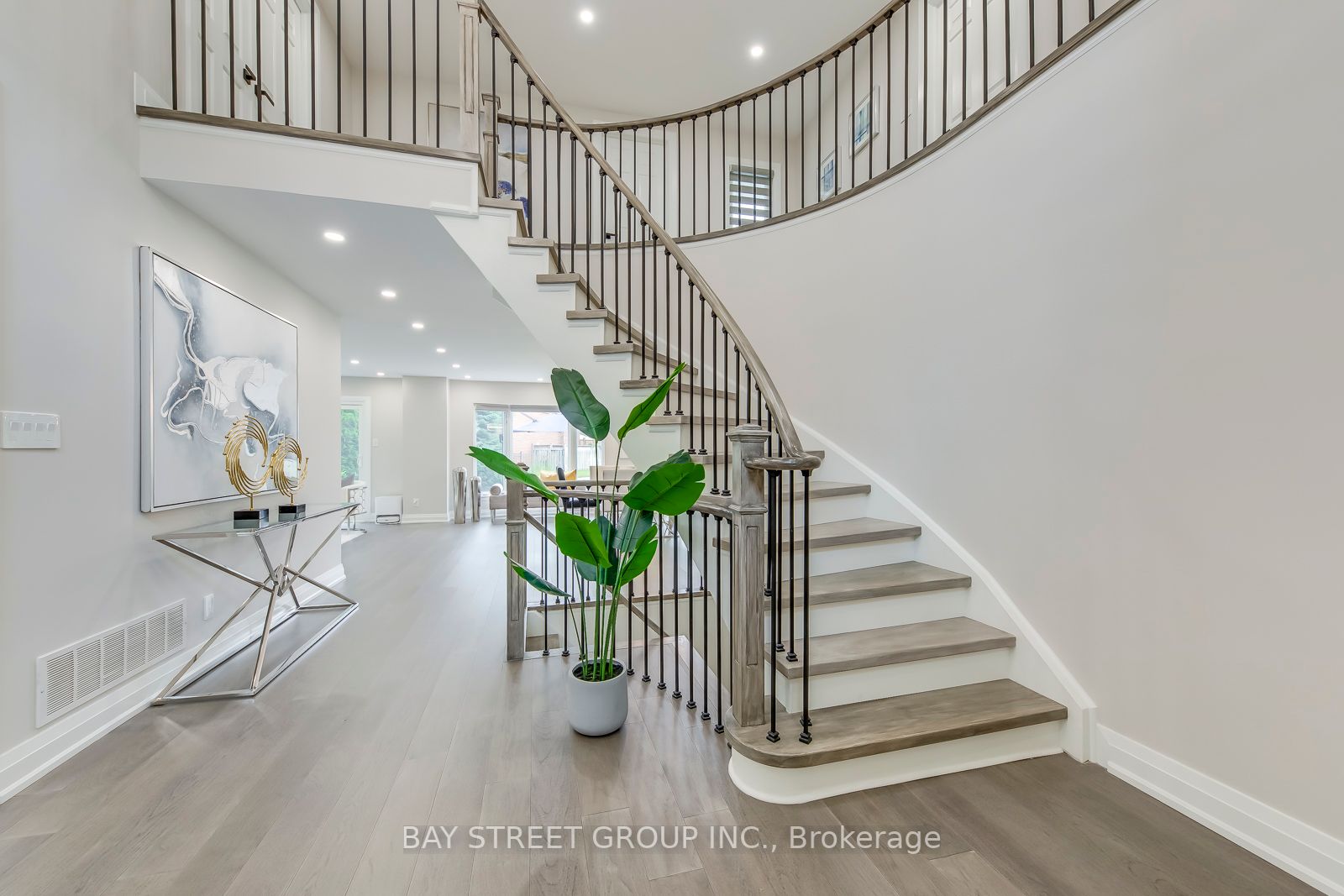 2313 Bow Valley Crt