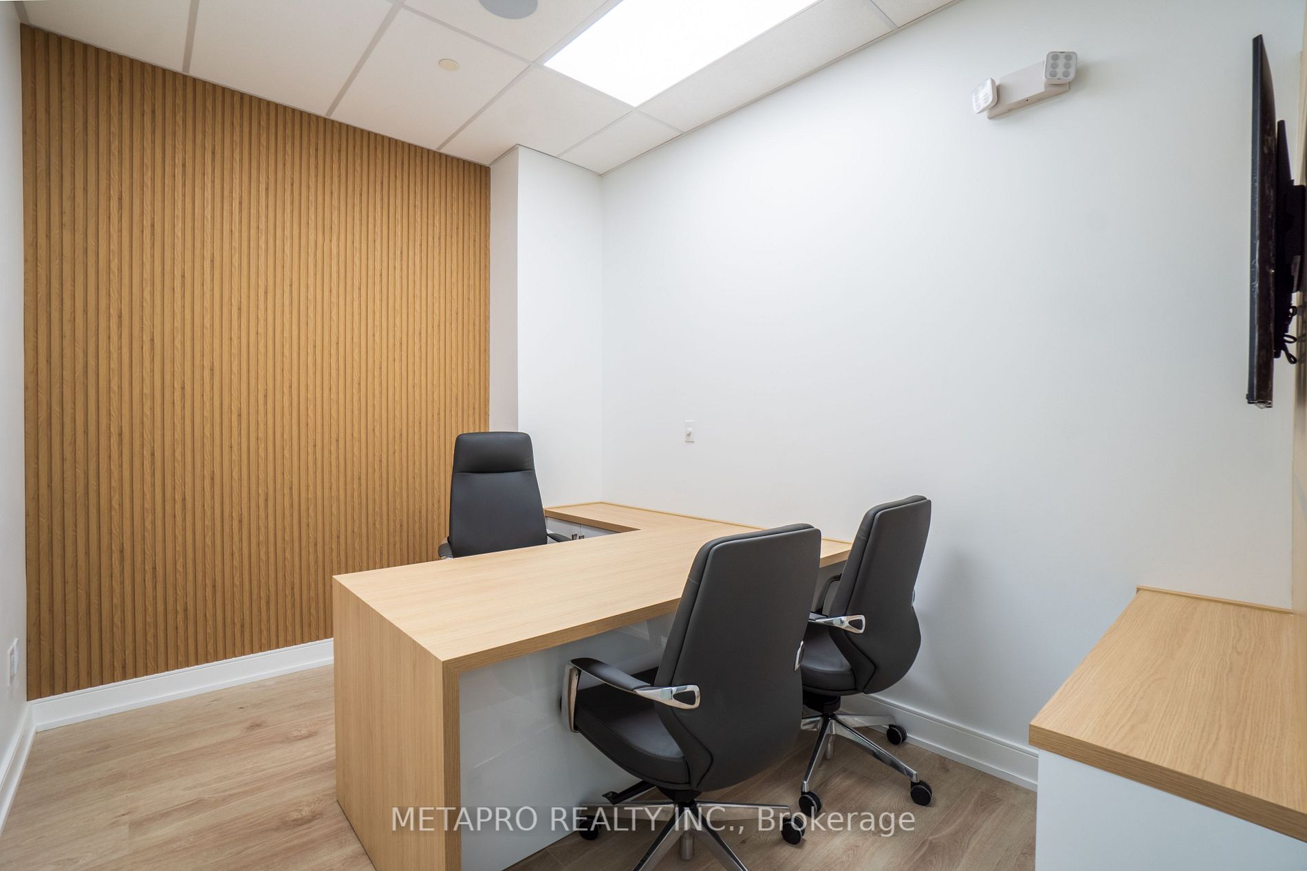 1670 North Service Rd E, #107