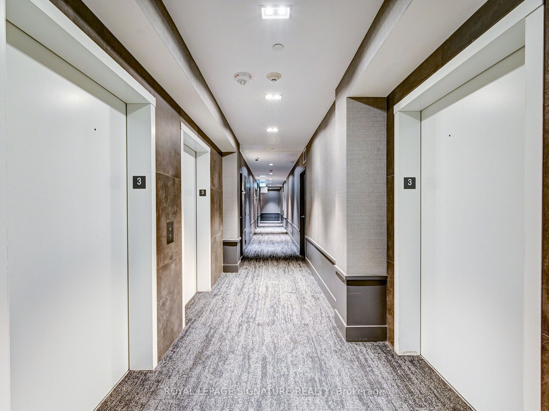 297 Oak Walk Dr, #318