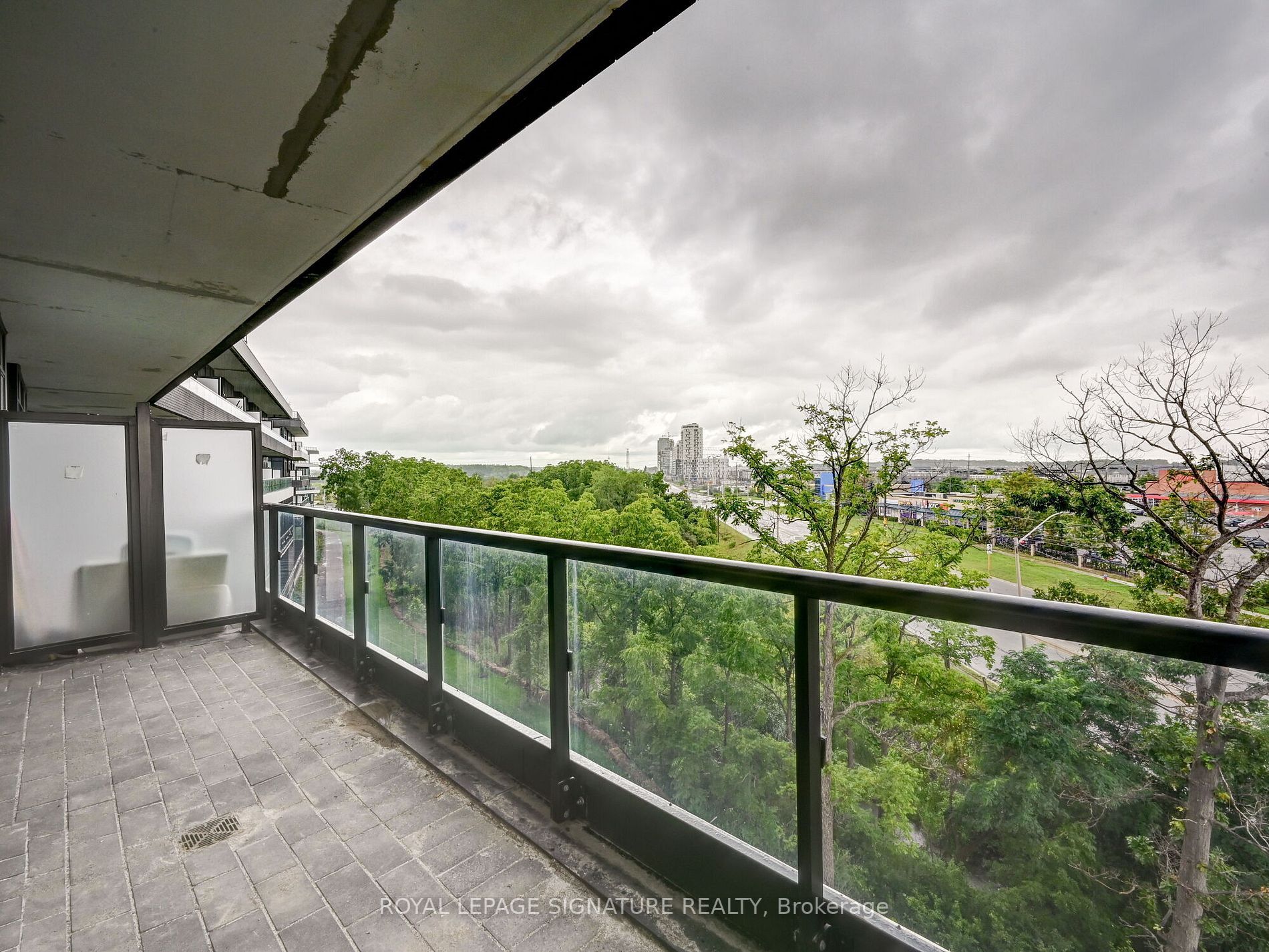 297 Oak Walk Dr, #318