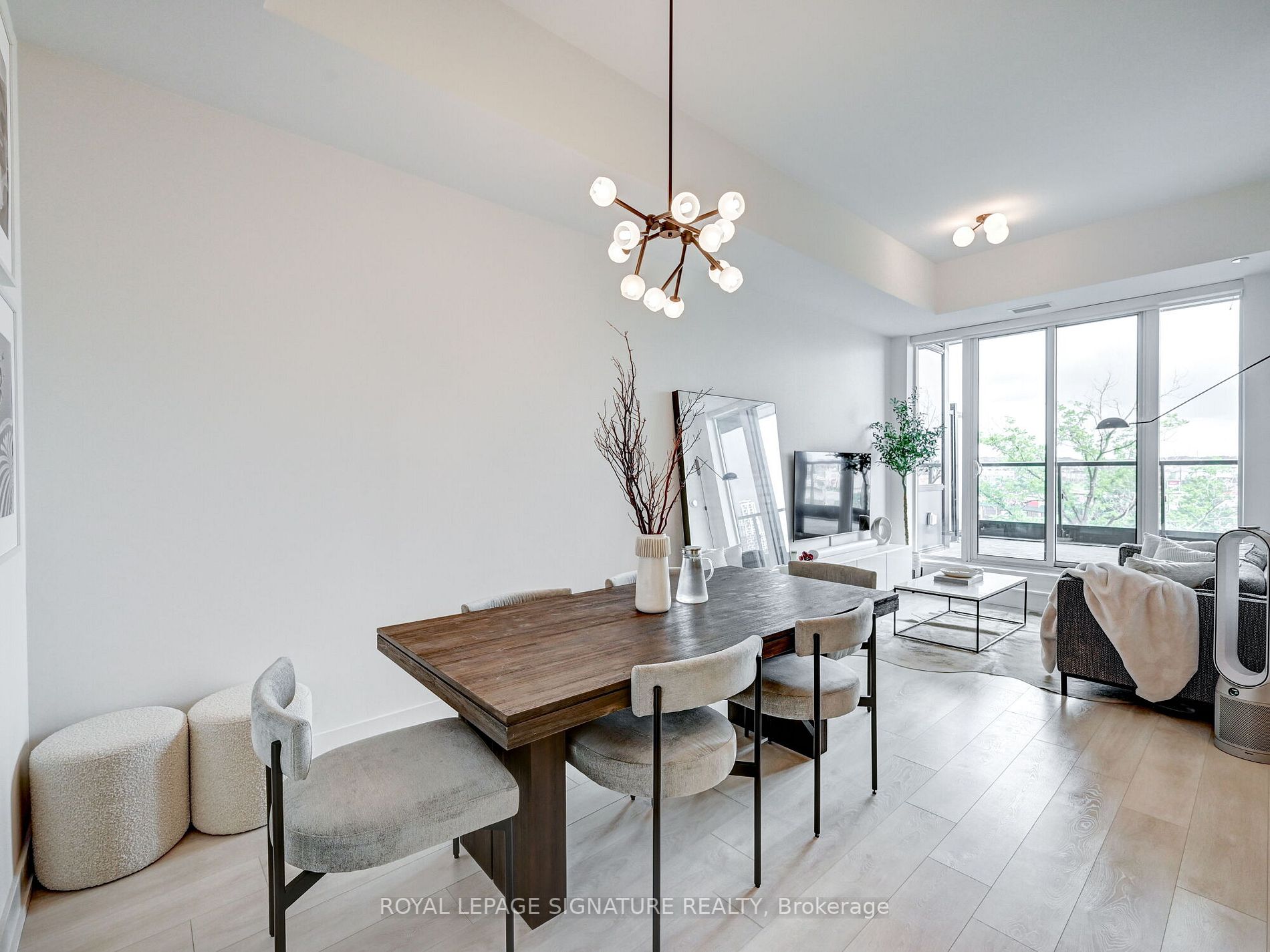 297 Oak Walk Dr, #318
