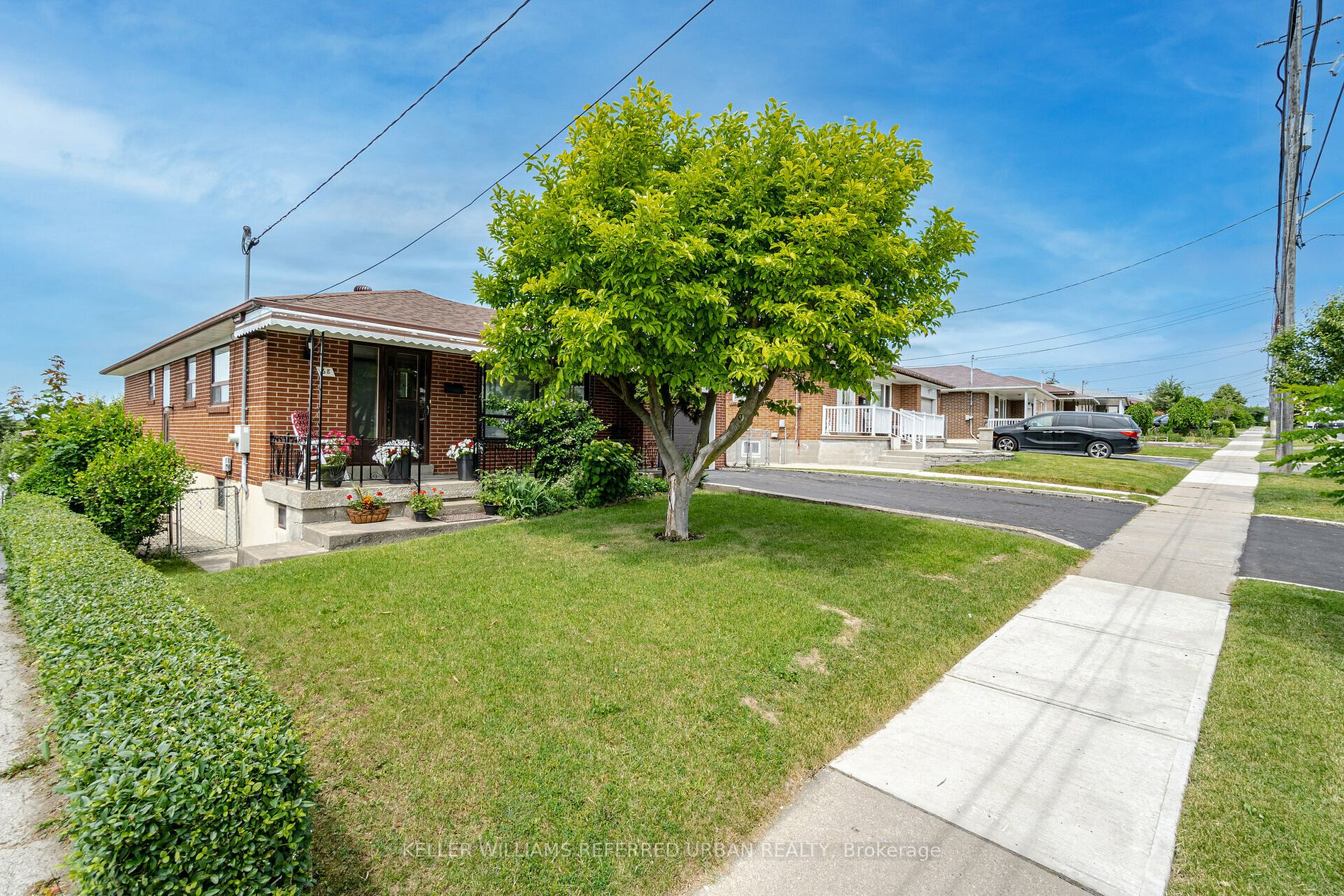 68 Laura Rd