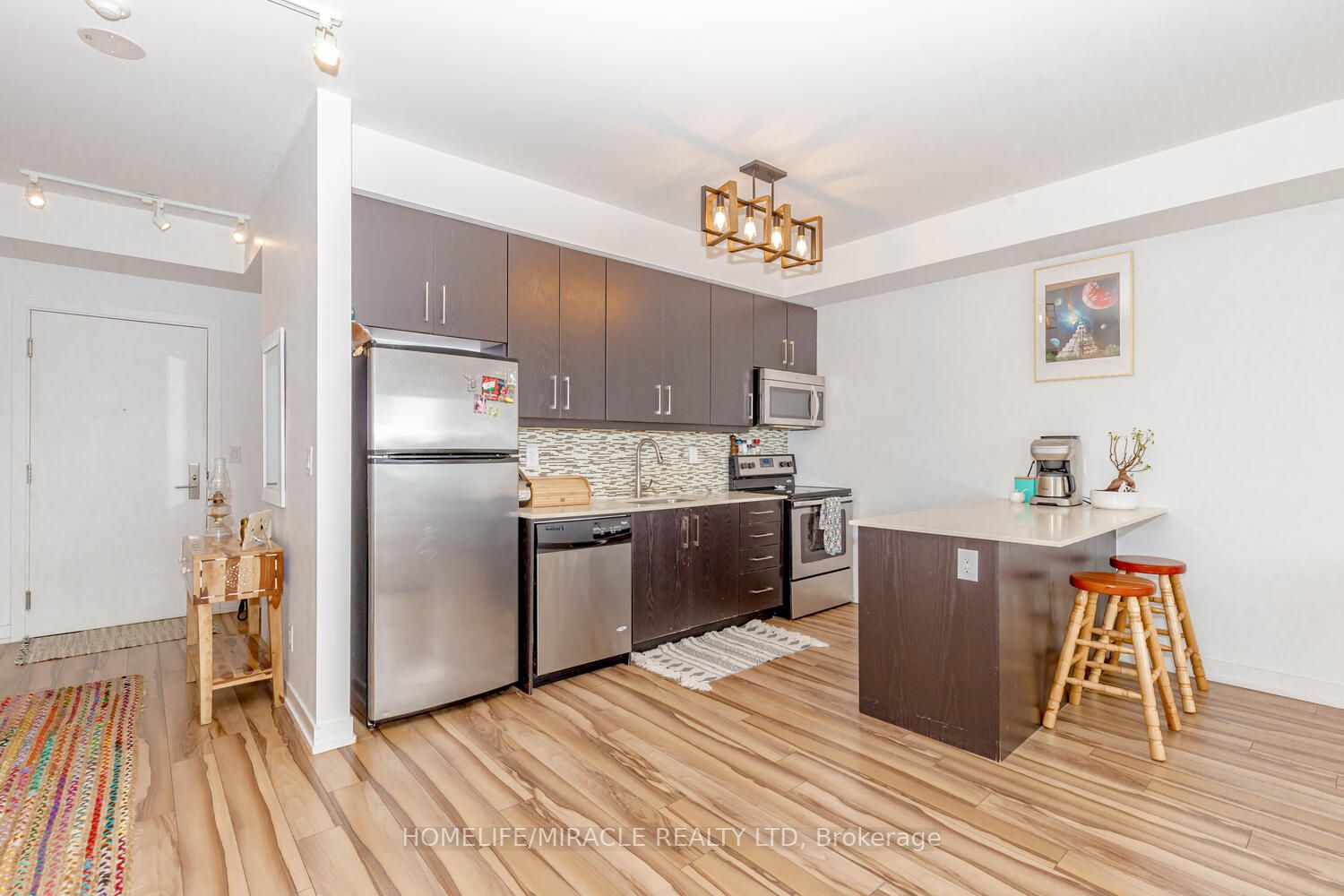 5101 Dundas St W, #412