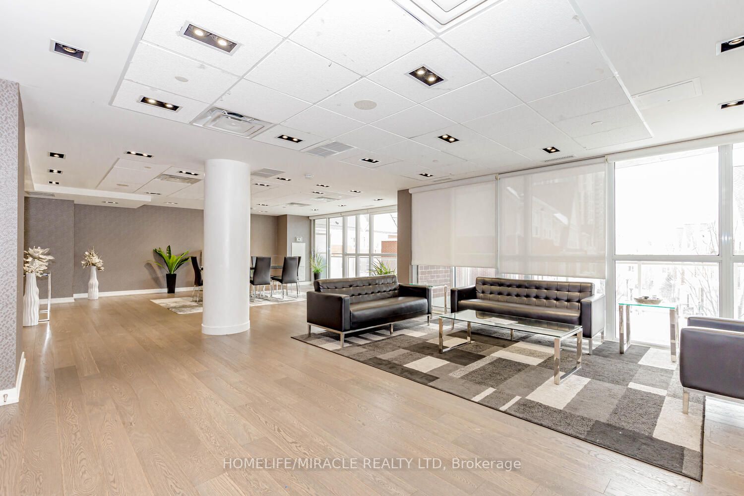 5101 Dundas St W, #412