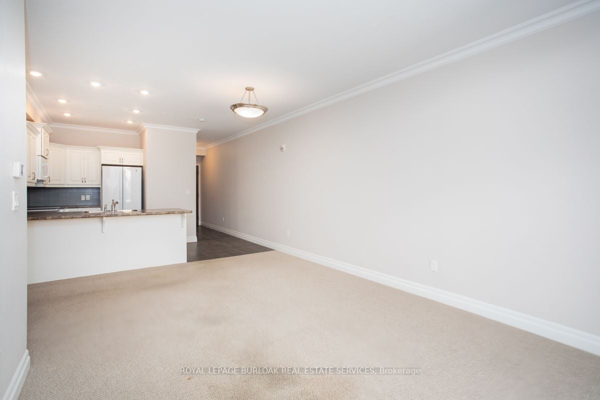 3290 New St, #213