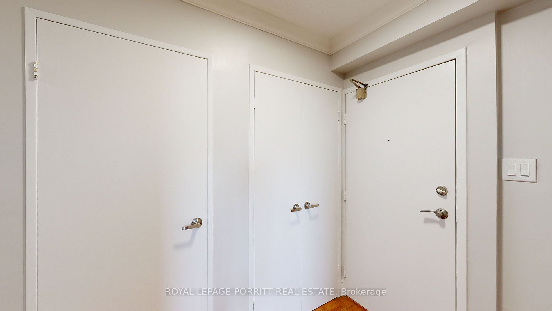 1535 Lakeshore Rd E, #1407