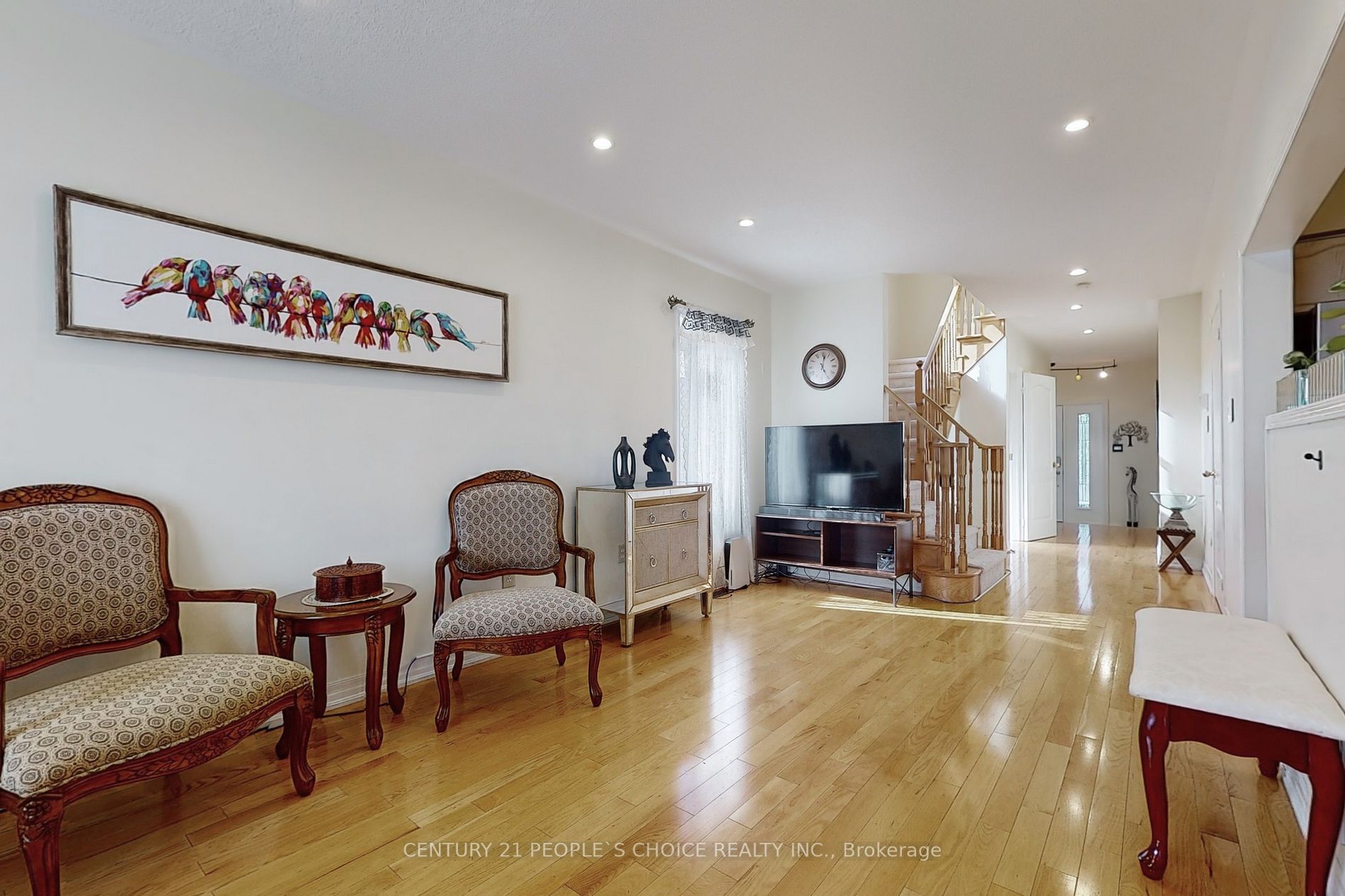 880 Delgado Dr