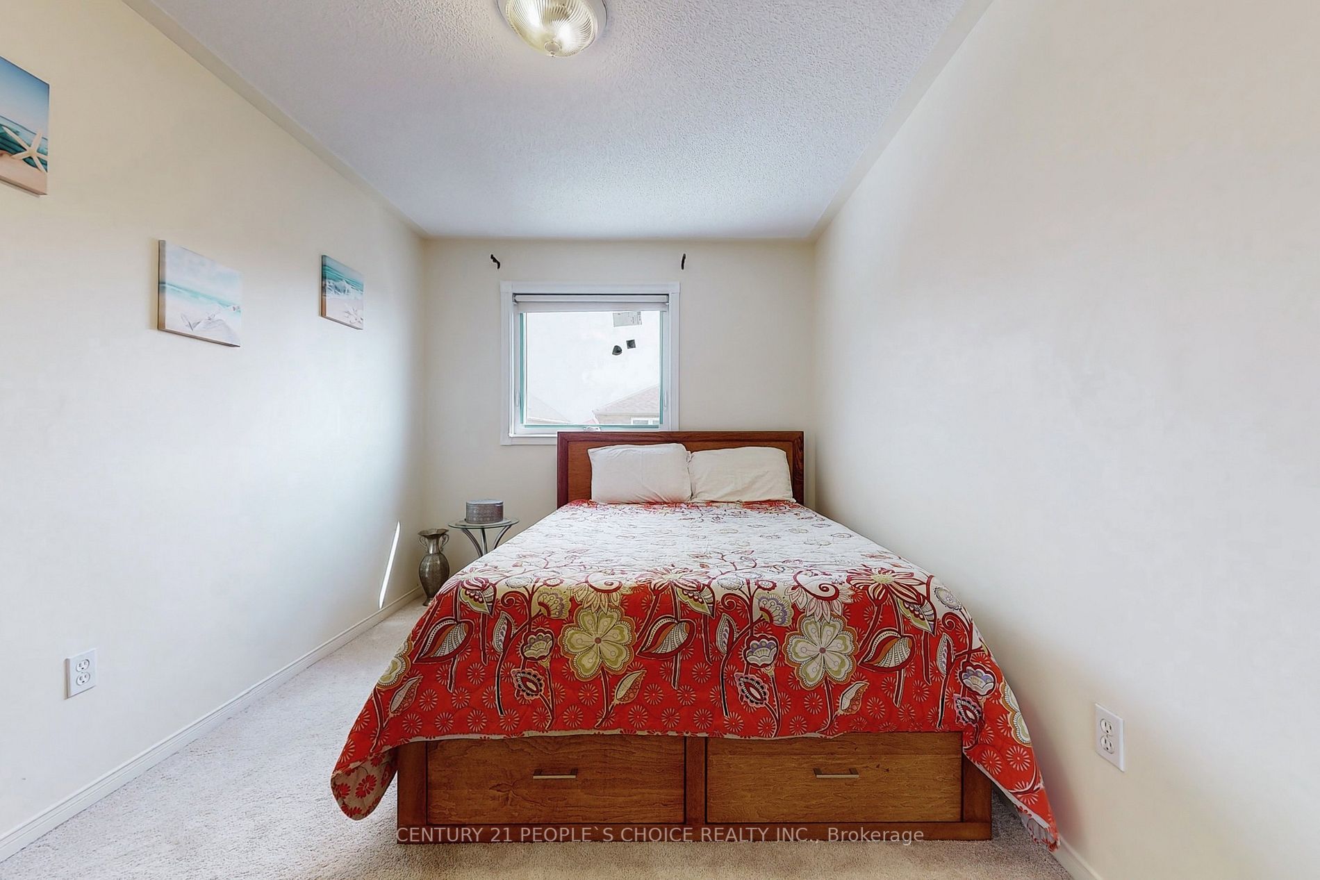 880 Delgado Dr